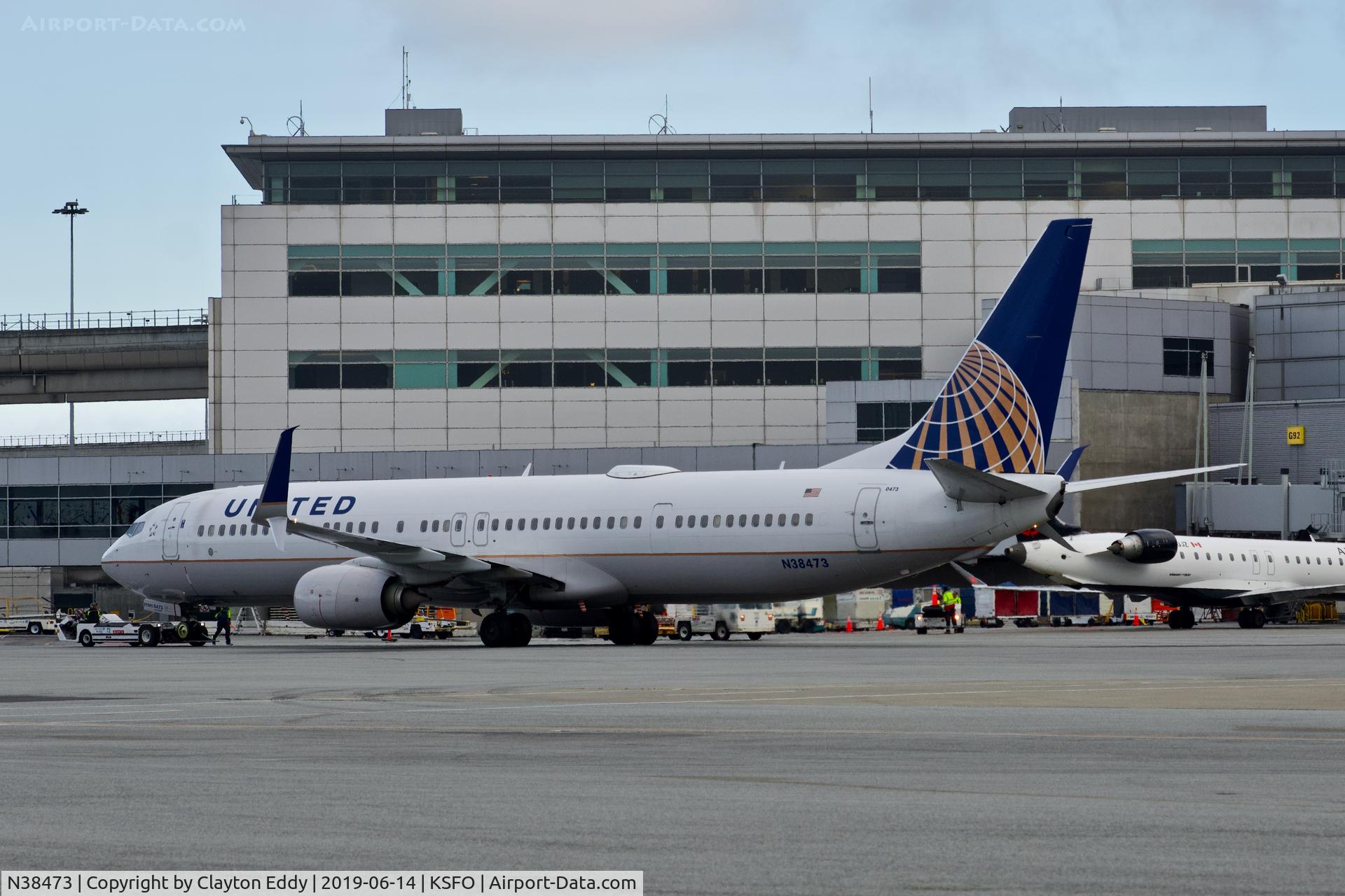 N38473, 2013 Boeing 737-924/ER C/N 38702, SFO 2019.