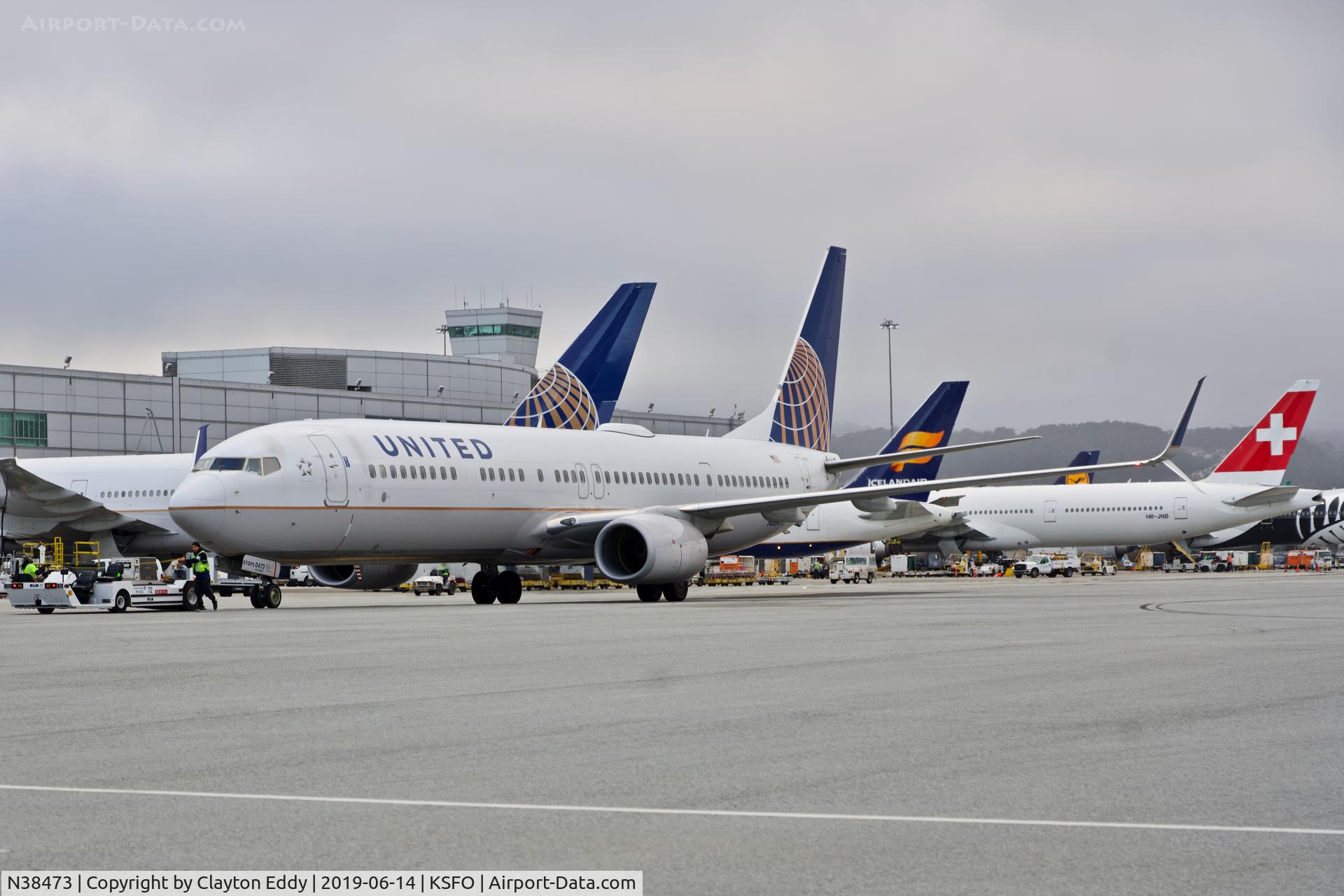 N38473, 2013 Boeing 737-924/ER C/N 38702, SFO 2019.
