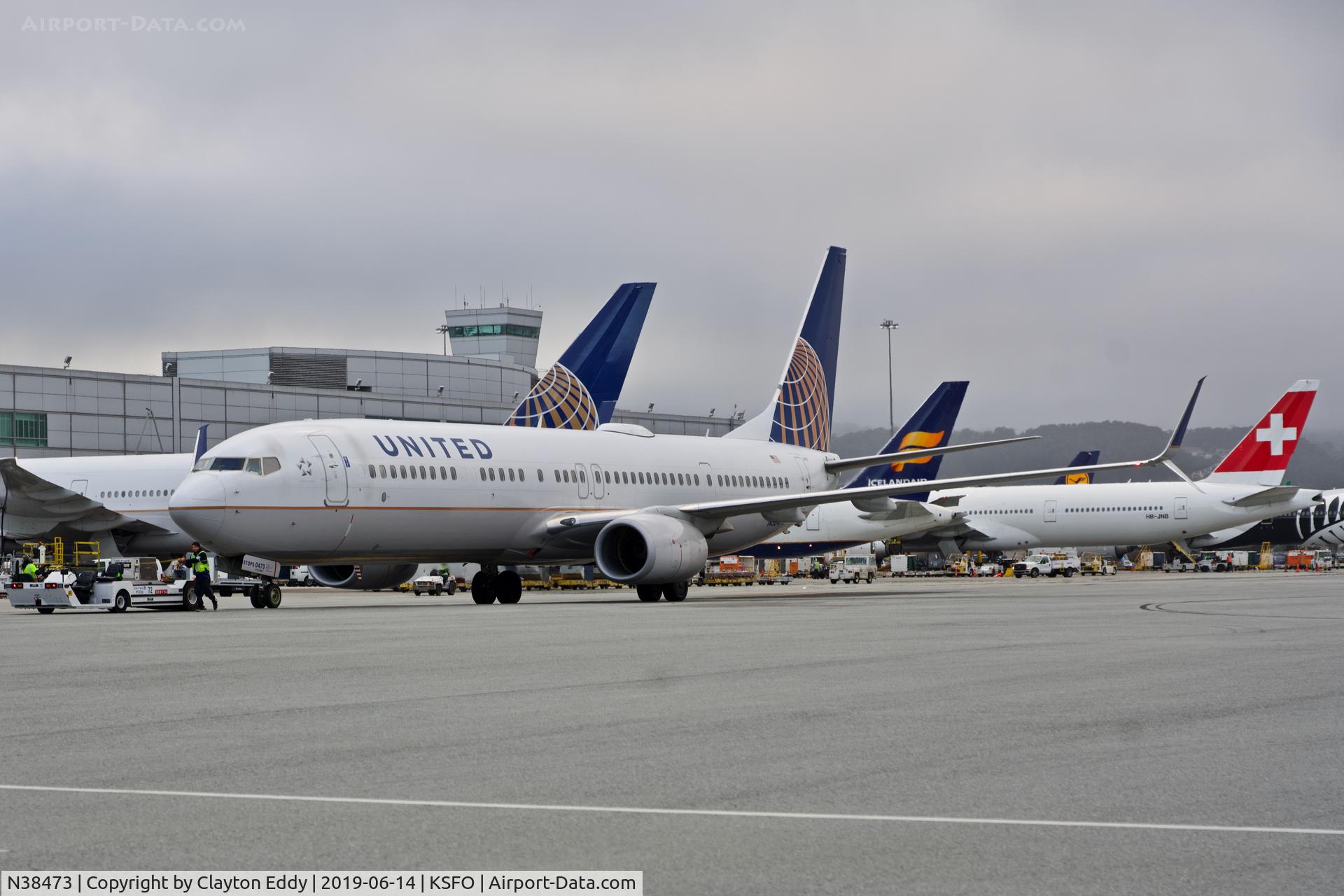 N38473, 2013 Boeing 737-924/ER C/N 38702, SFO 2019.