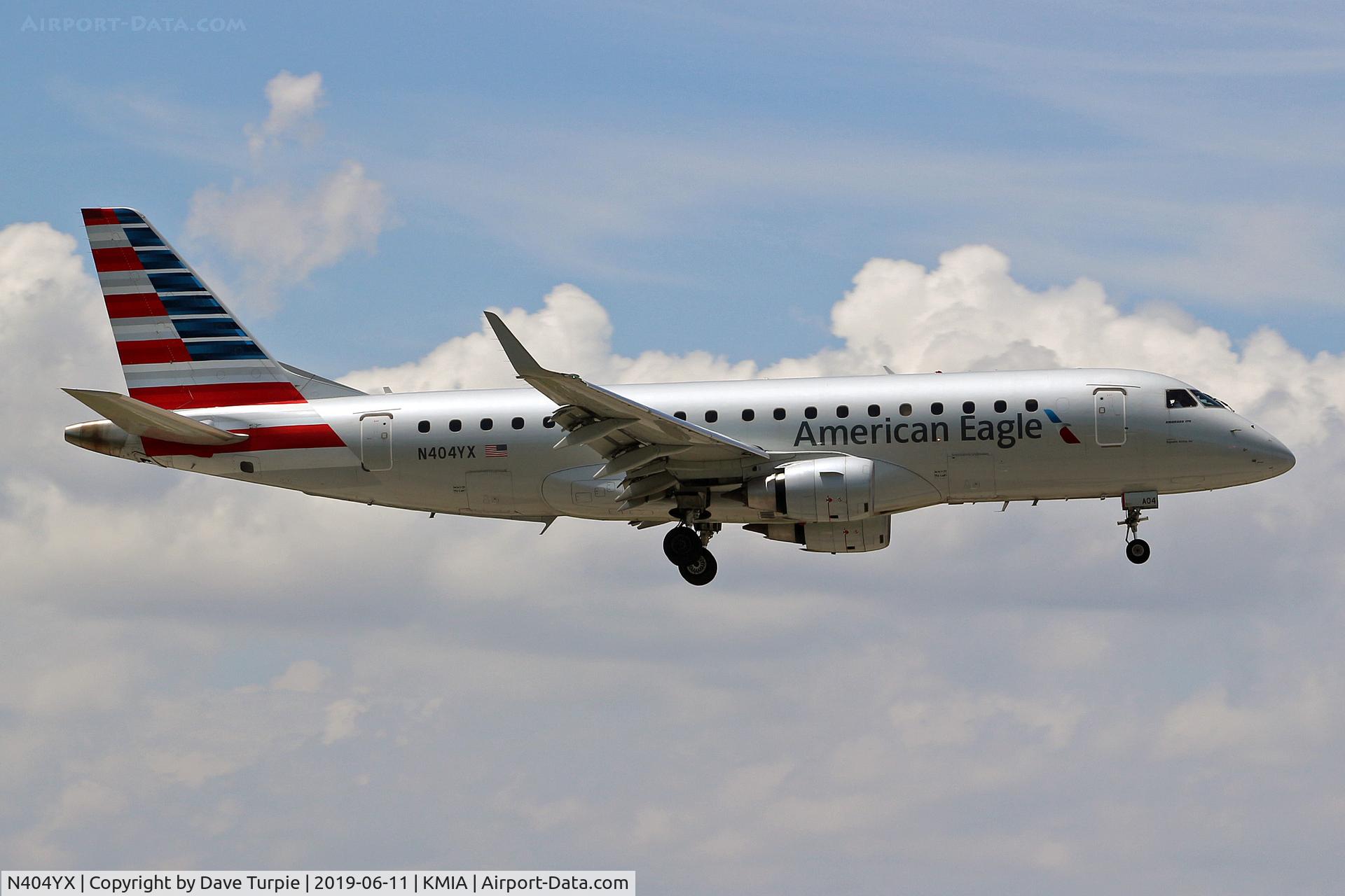 N404YX, 2013 Embraer 175LR (ERJ-170-200LR) C/N 17000367, No comment.