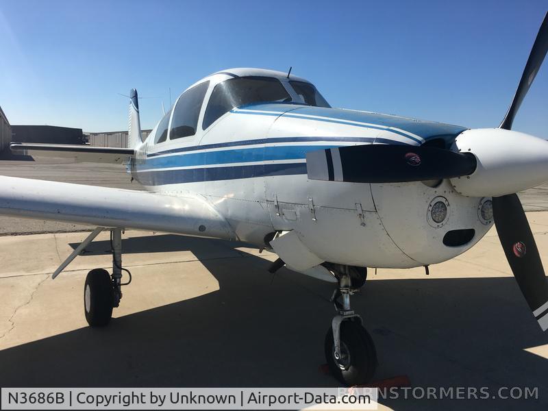 N3686B, 1962 Navion Rangemaster G C/N NAV-4-2419, Nose view