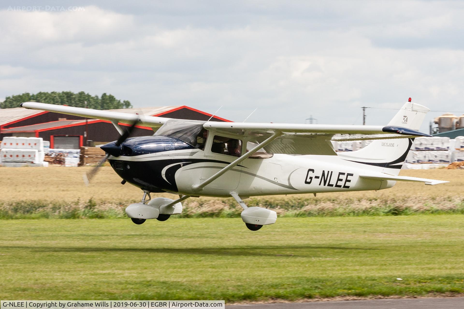 G-NLEE, 1977 Cessna 182Q Skylane C/N 182-65934, Cessna 182Q G-NLEE, Breighton 30/6/19