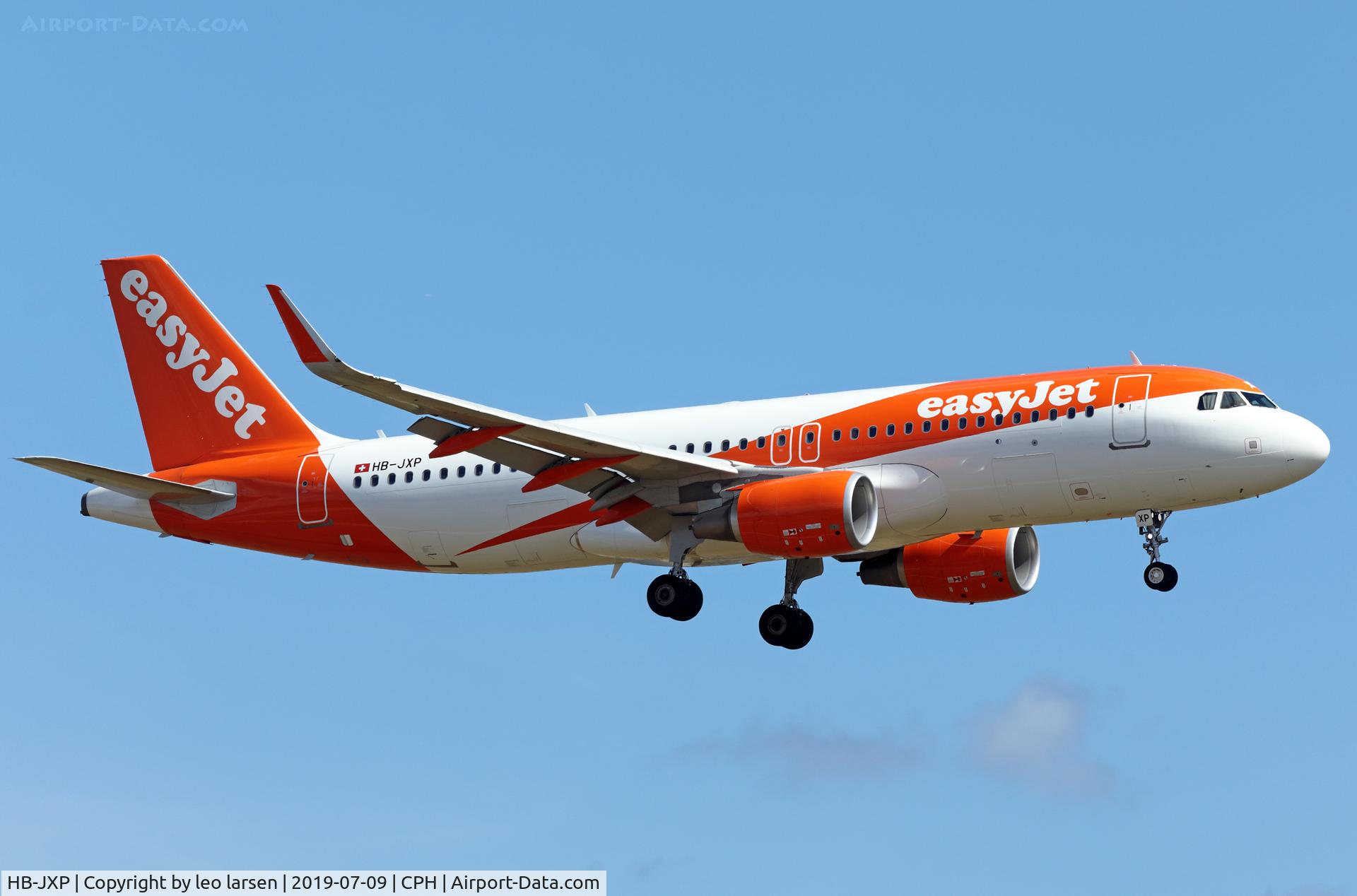 HB-JXP, 2018 Airbus A320-214 C/N 8165, Copenhagen 9.7.2019 L/D R-22L
