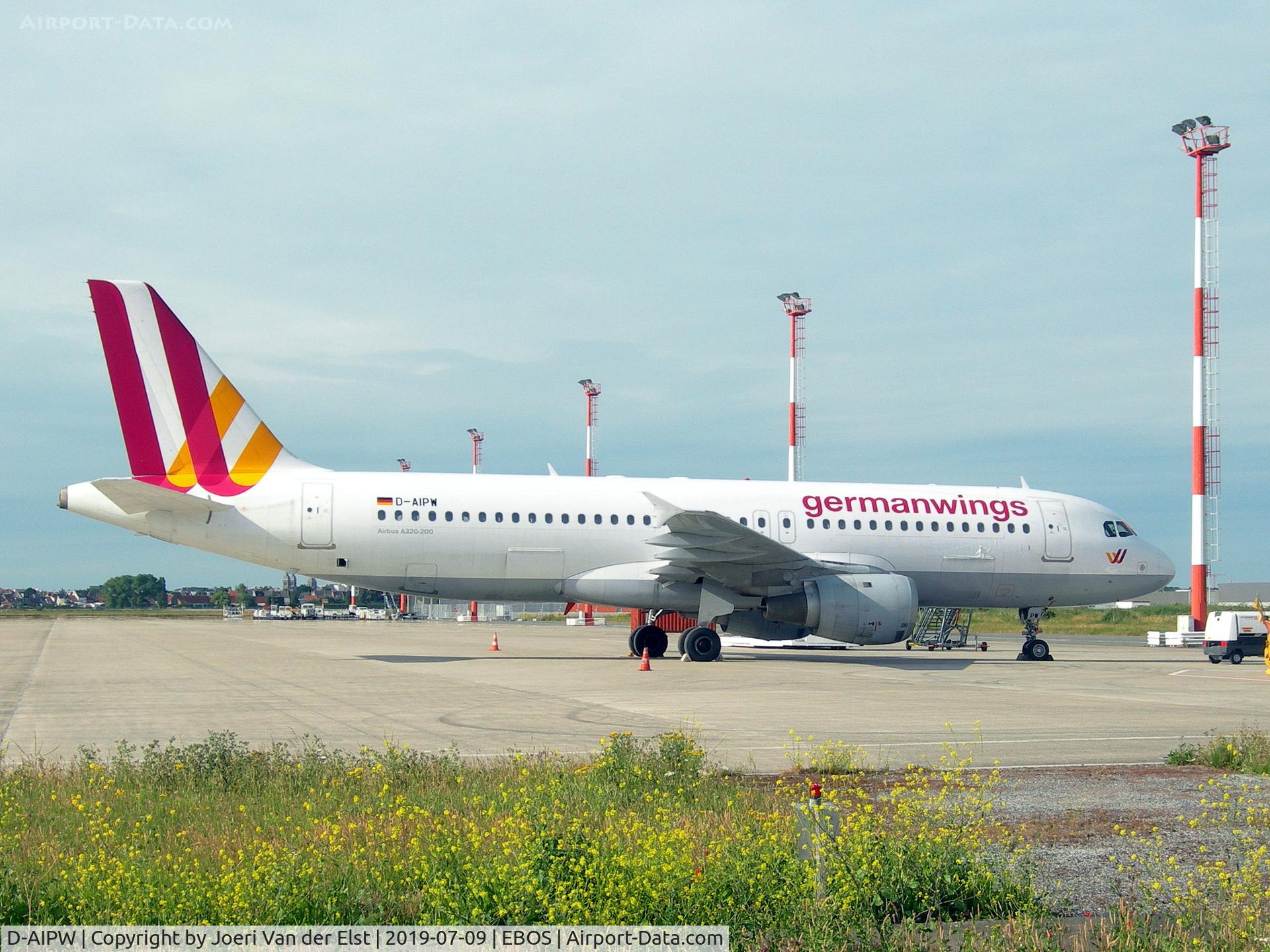 D-AIPW, 1990 Airbus A320-211 C/N 137, Parked