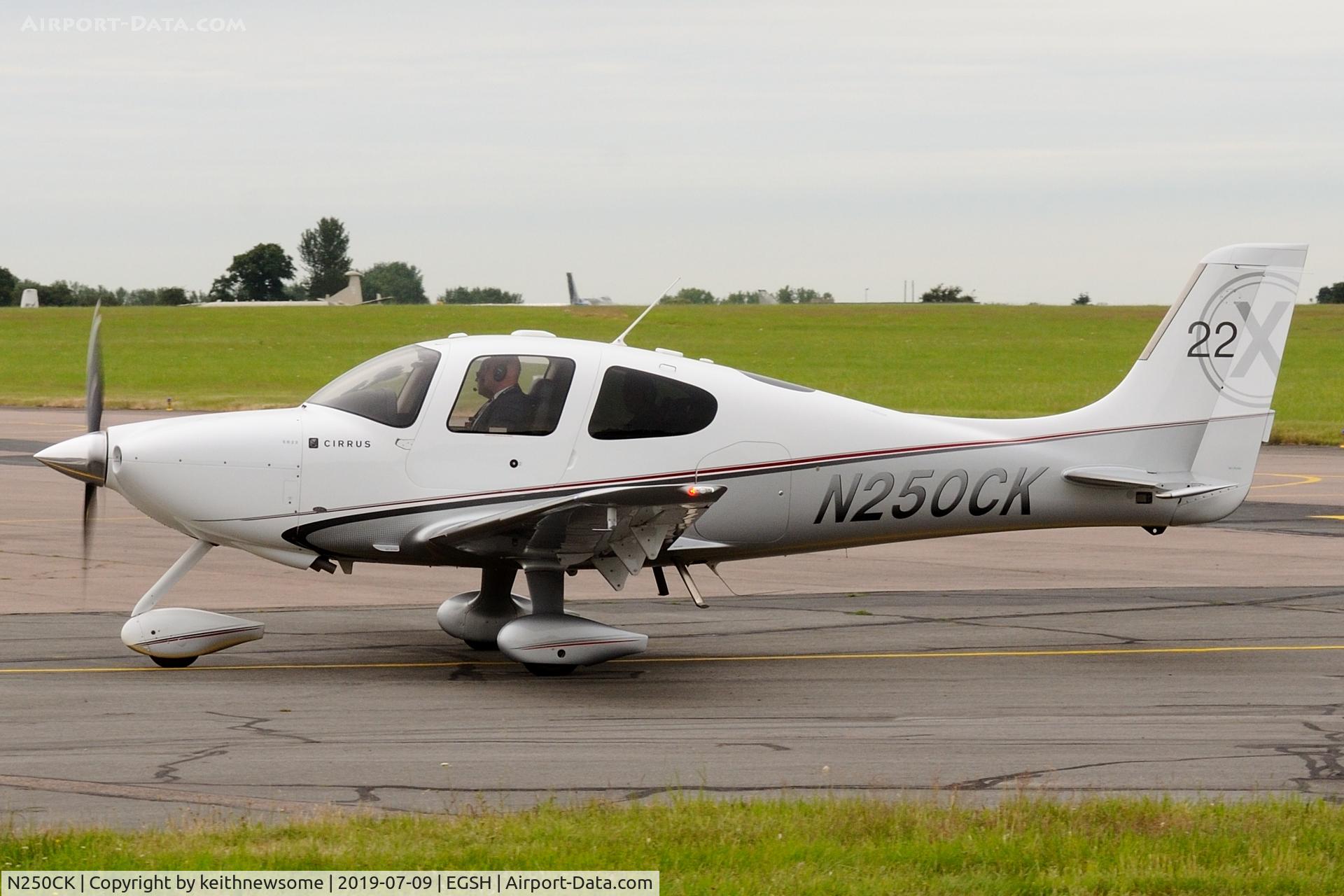 N250CK, 2009 Cirrus SR22X C/N 3421, Arriving at Norwich.
