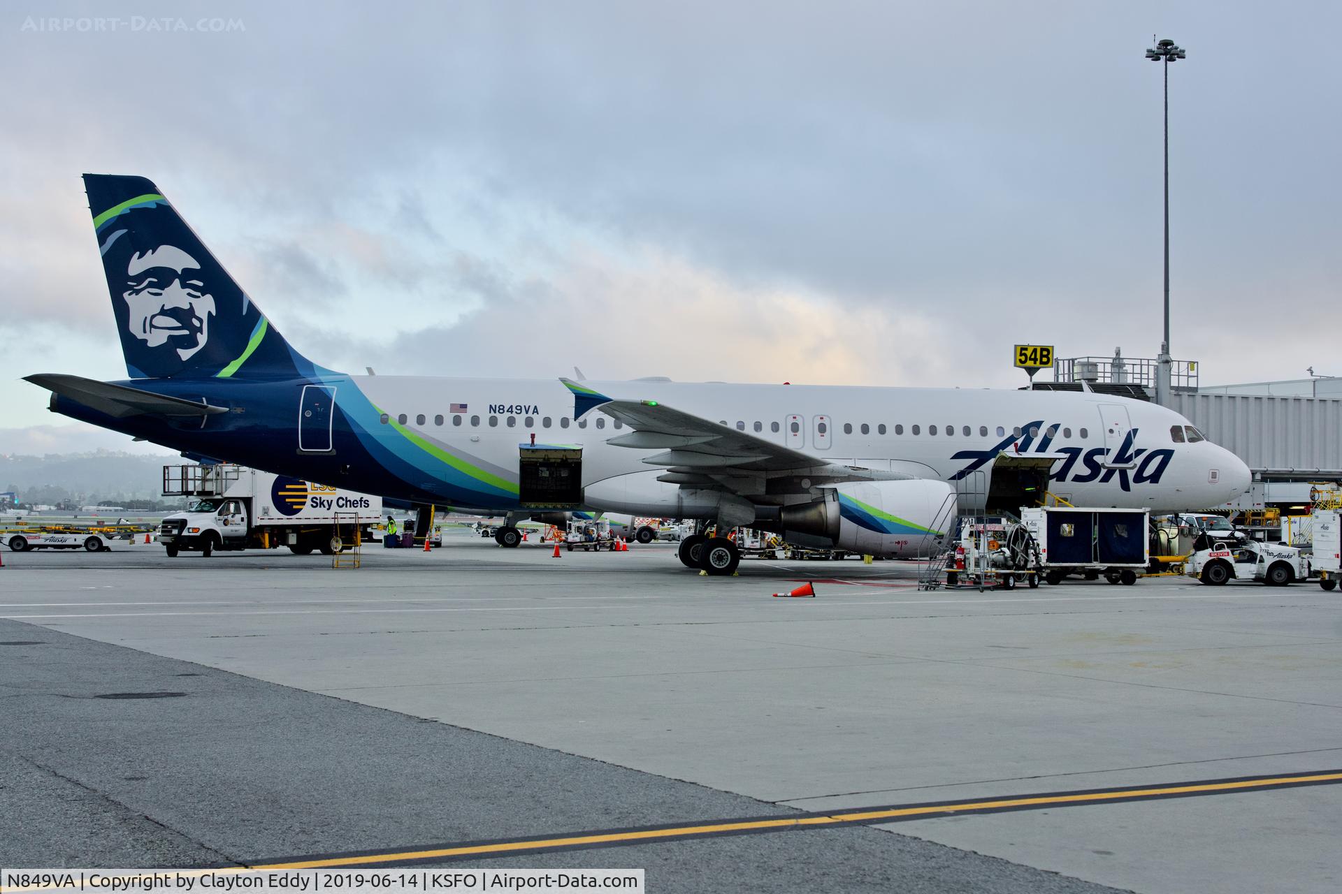 N849VA, 2011 Airbus A320-214 C/N 4991, SFO 2019.