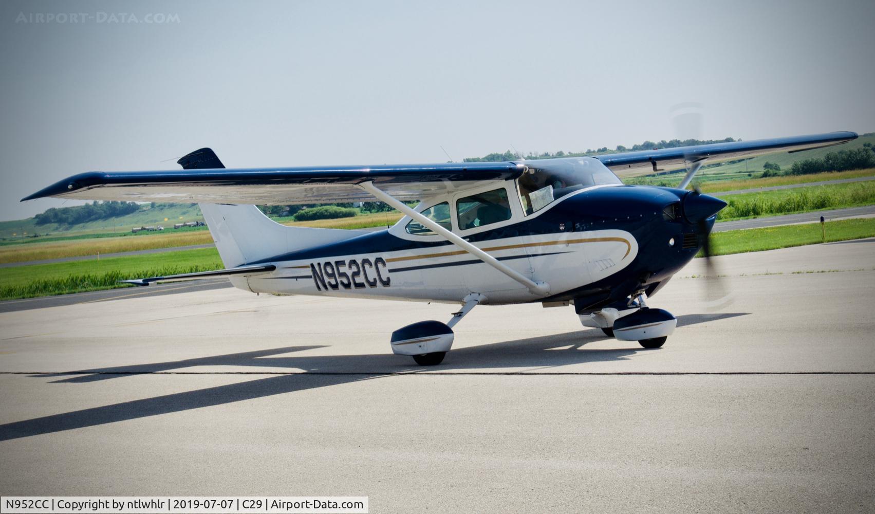 N952CC, 1975 Cessna 182P Skylane C/N 18263638, Taxiing to resting spot.