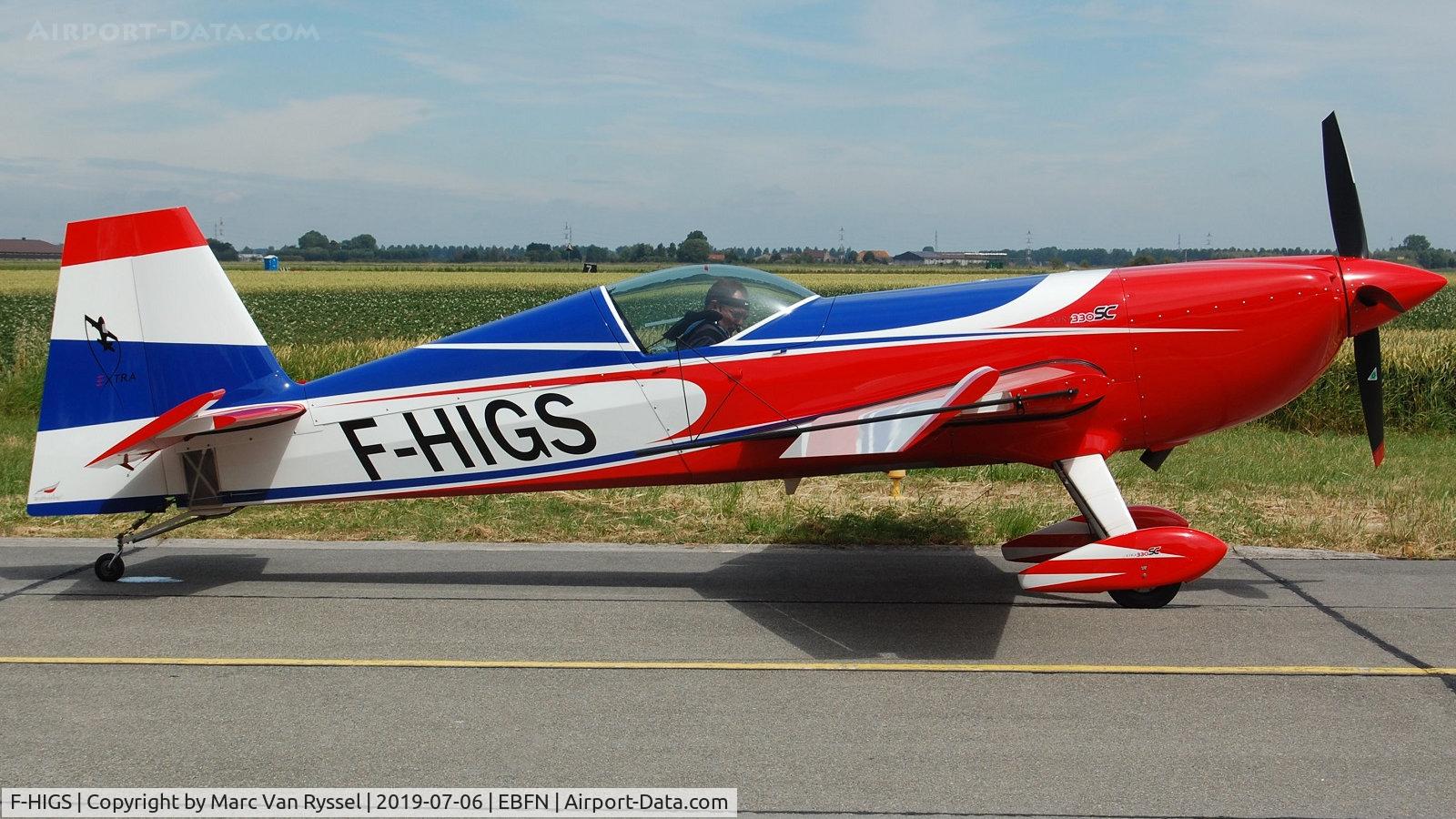 F-HIGS, Extra EA-300SC C/N SC033, Aerobatic Championships at Koksijde.