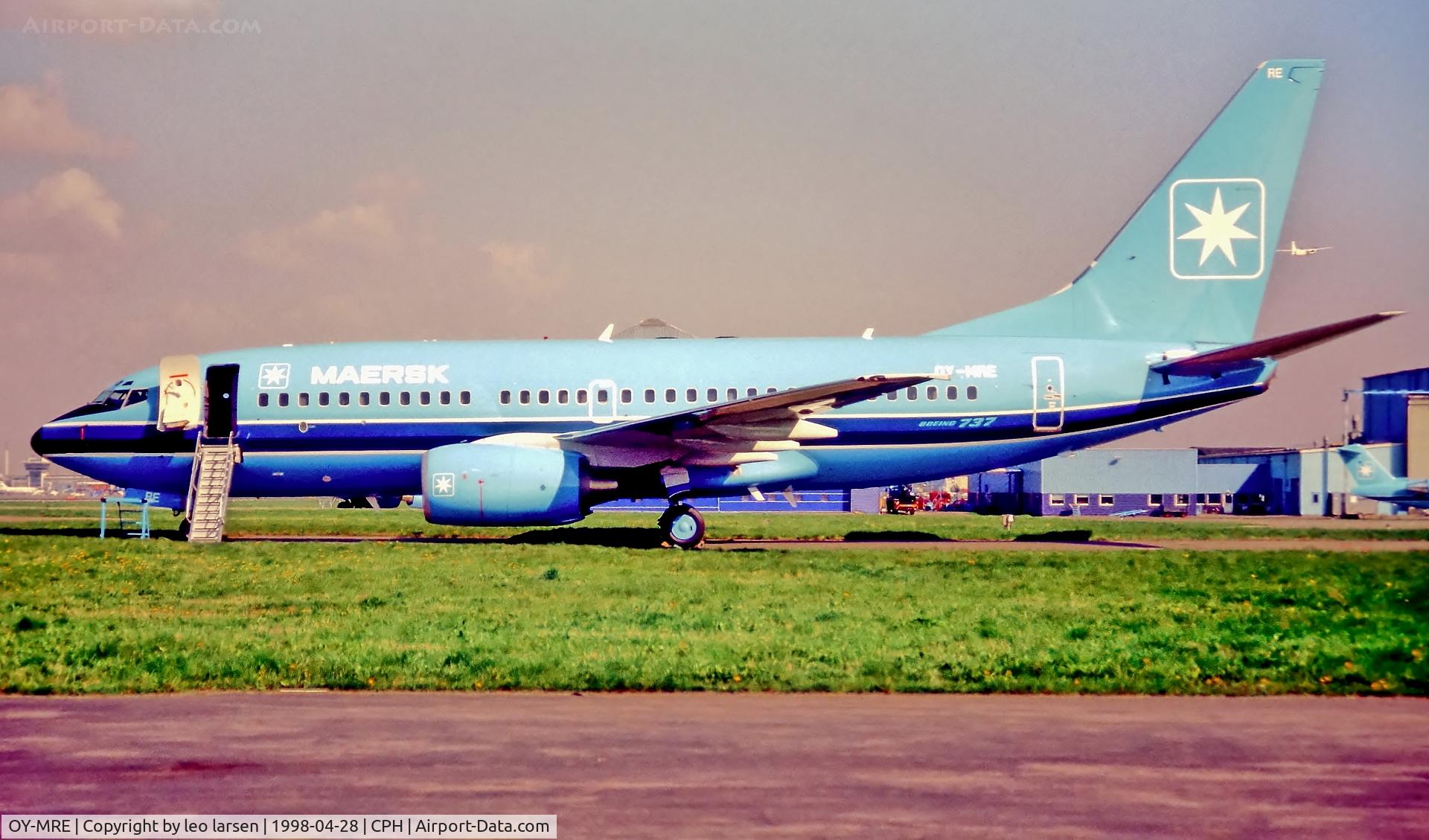 OY-MRE, 1999 Boeing 737-7L9 C/N 28008, Copenhagen 28.4.1998