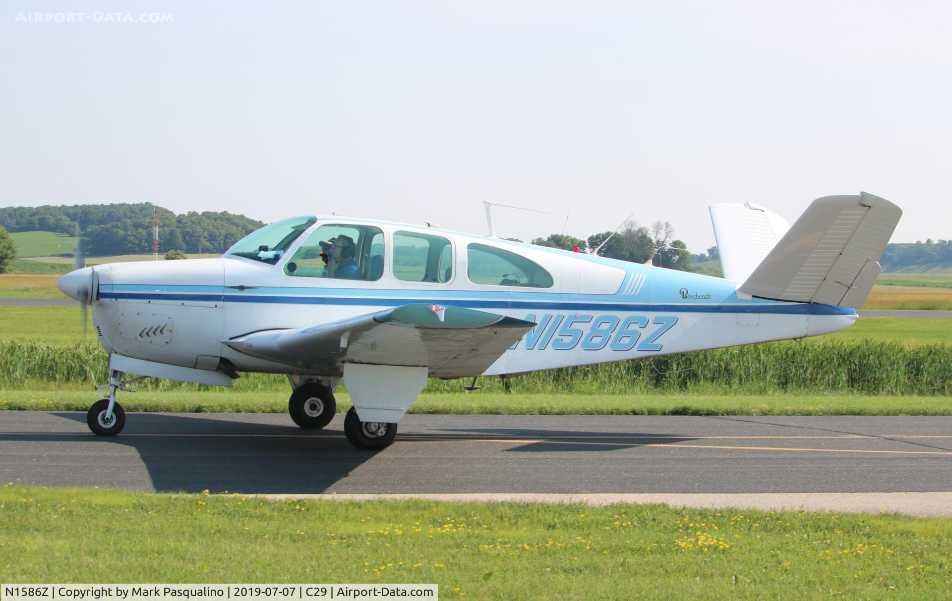 N1586Z, 1961 Beech P35 Bonanza C/N D-6882, Beech P35