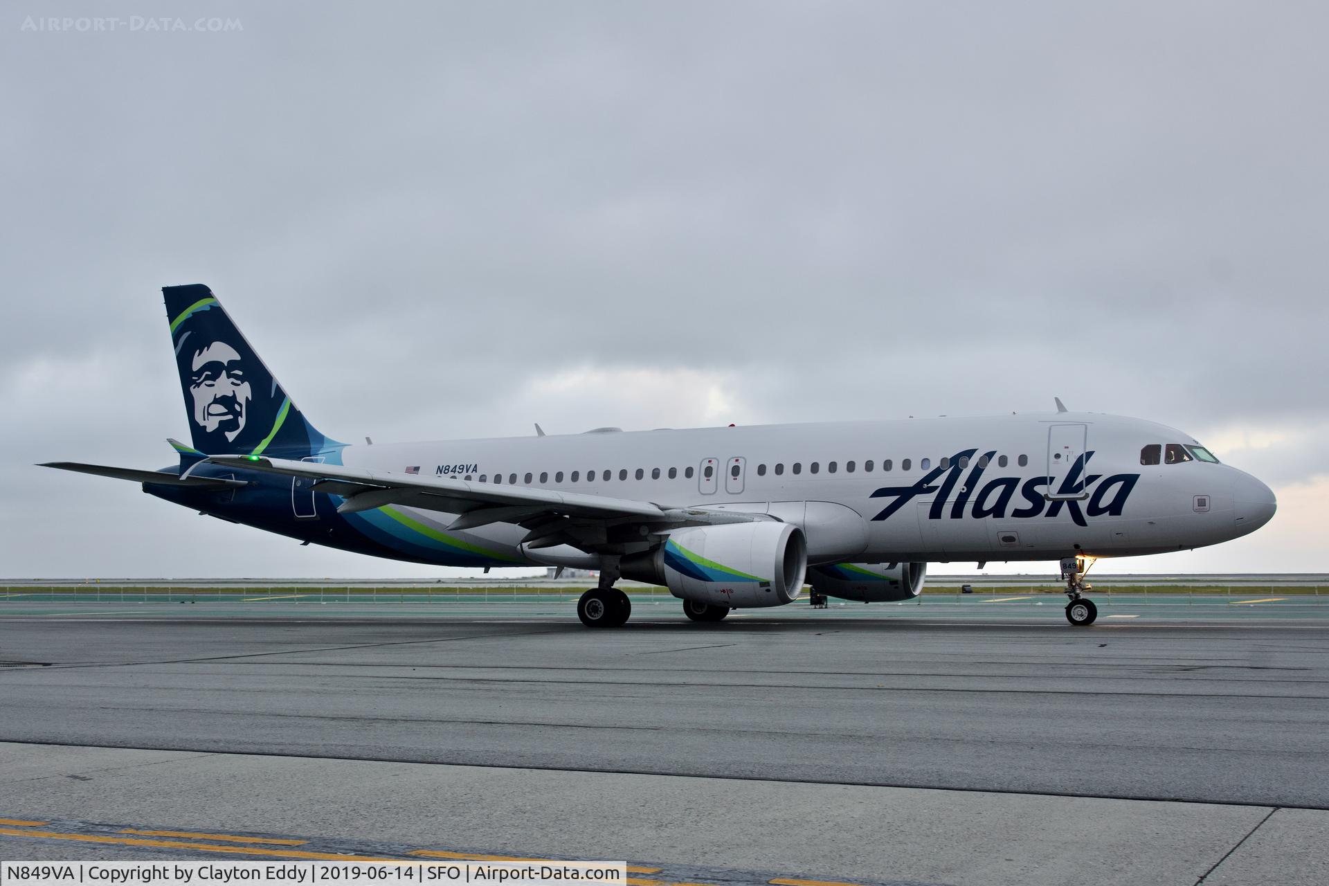 N849VA, 2011 Airbus A320-214 C/N 4991, SFO 2019.