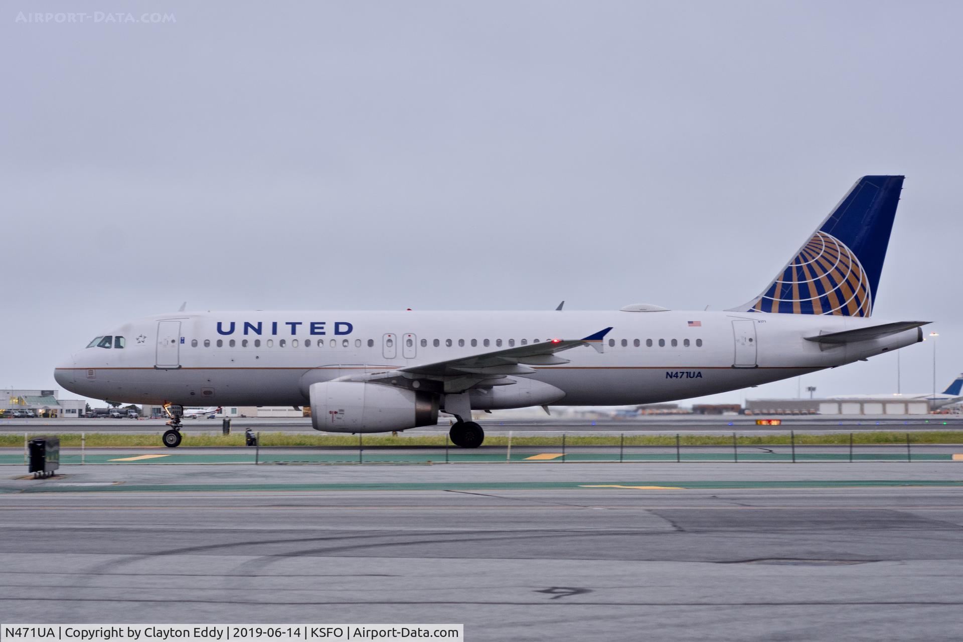 N471UA, 2001 Airbus A320-232 C/N 1432, SFO 2019.