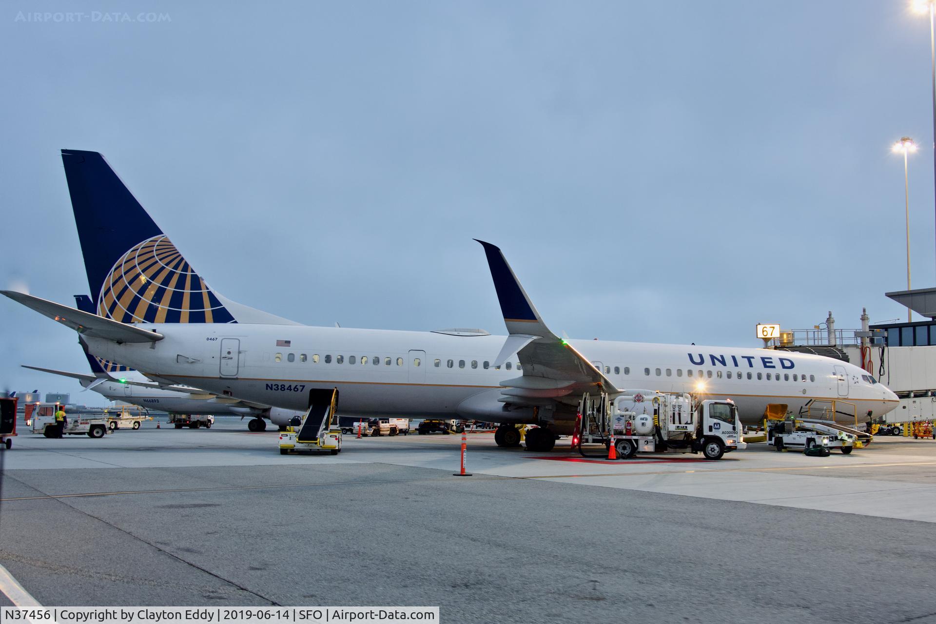 N37456, 2012 Boeing 737-924/ER C/N 37205, SFO 2019.