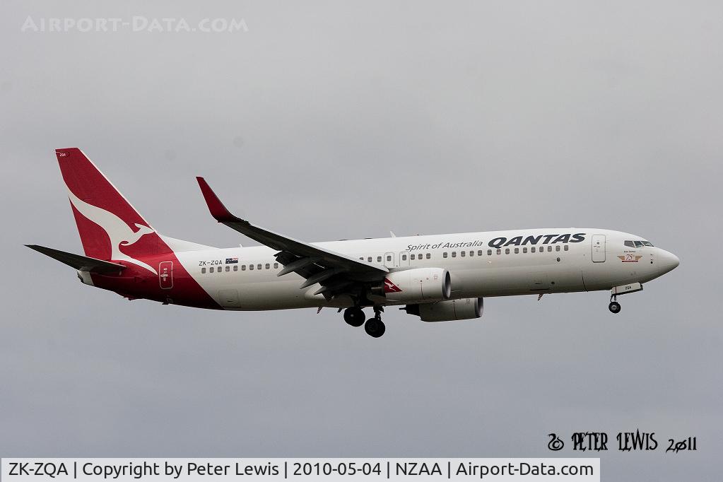 ZK-ZQA, 2009 Boeing 737-838 C/N 34200, Jetconnect Ltd., Manukau t/a Qantas New Zealand