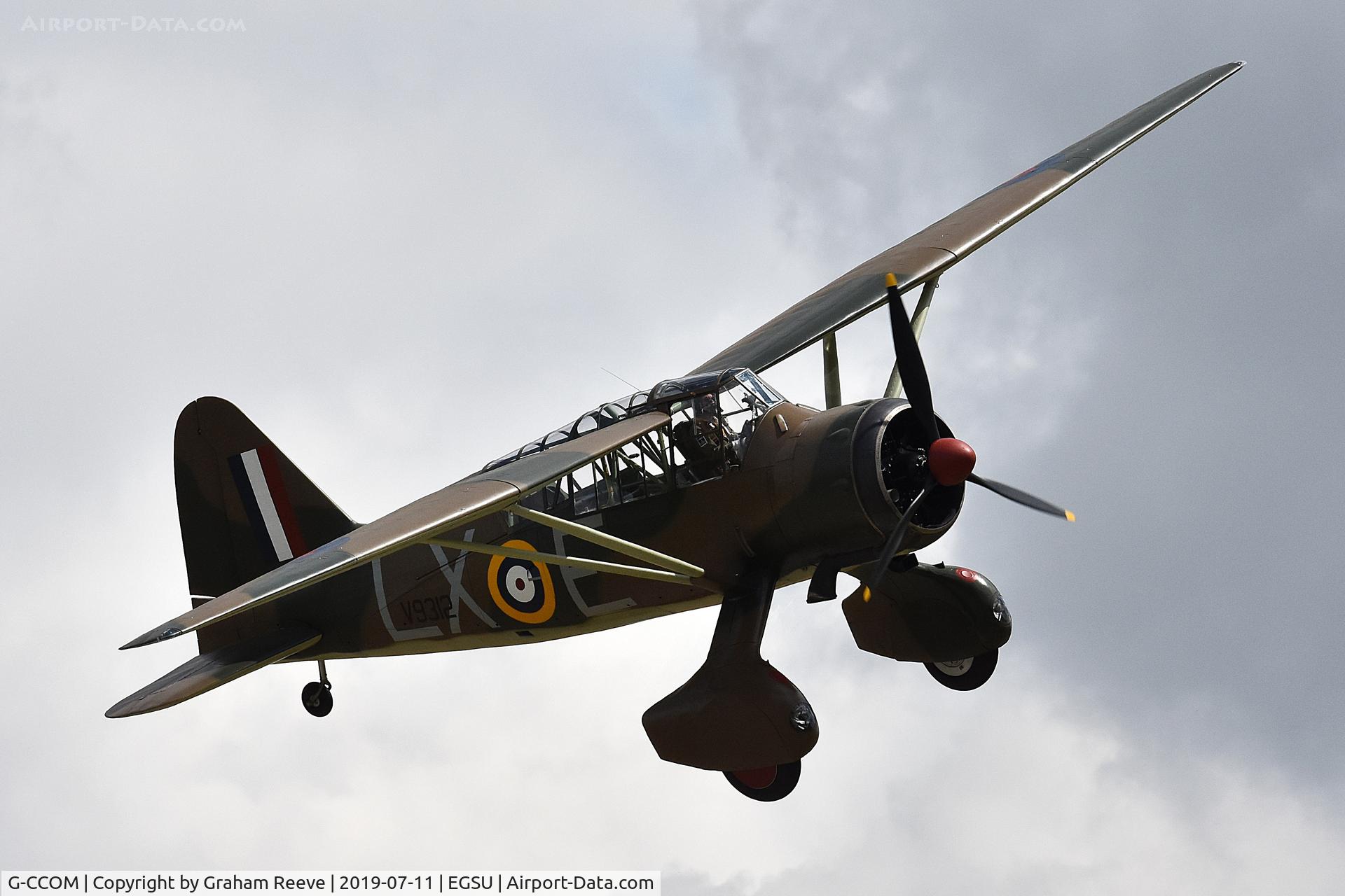G-CCOM, 1939 Westland Lysander IIIA C/N Y1363, On approach to Duxford.