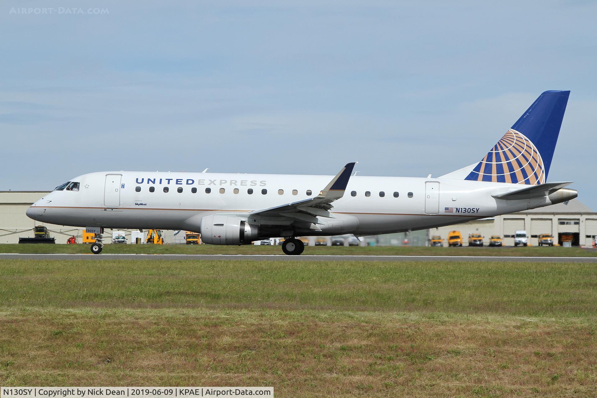 N130SY, 2015 Embraer 175LR (ERJ-170-200LR) C/N 17000449, PAE/KPAE