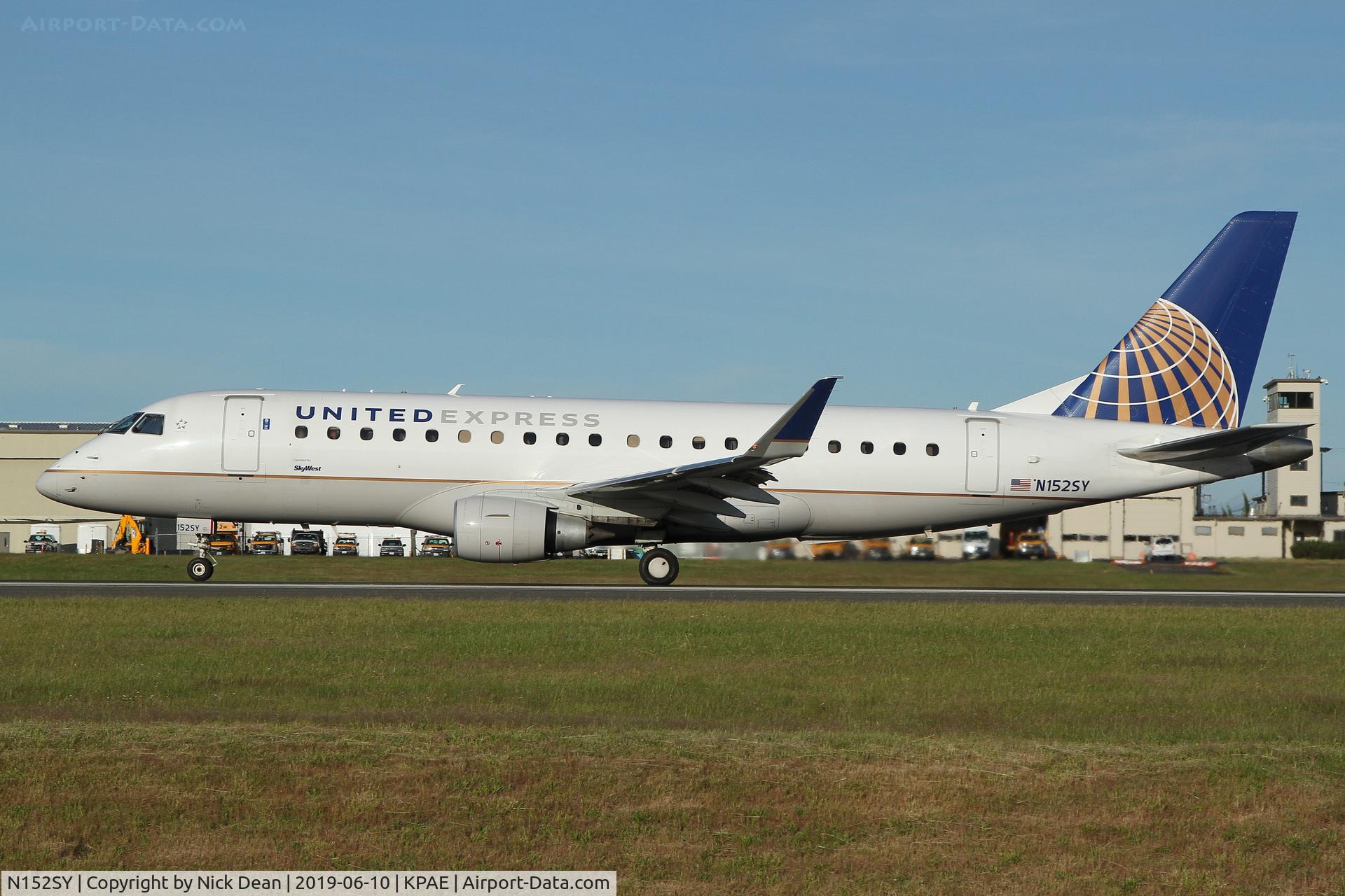 N152SY, 2016 Embraer 175LR (ERJ-170-200LR) C/N 17000549, PAE/KPAE