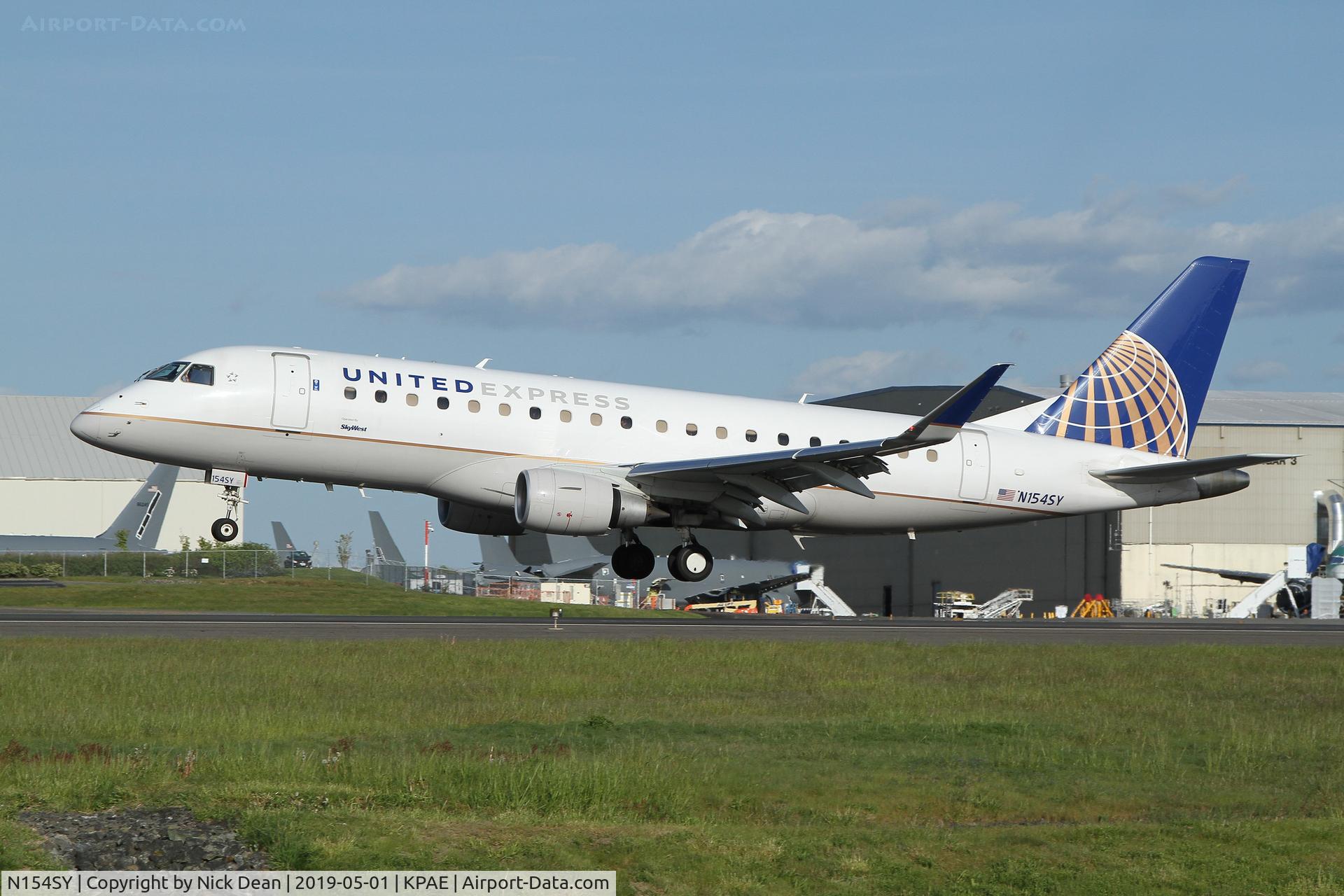 N154SY, 2016 Embraer 175LR (ERJ-170-200LR) C/N 17000556, PAE/KPAE