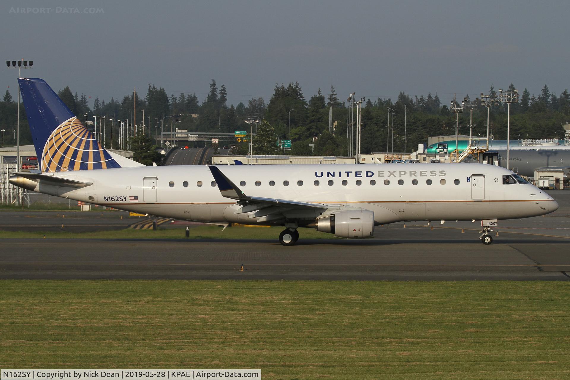 N162SY, 2016 Embraer 175LR (ERJ-170-200LR) C/N 17000576, PAE/KPAE