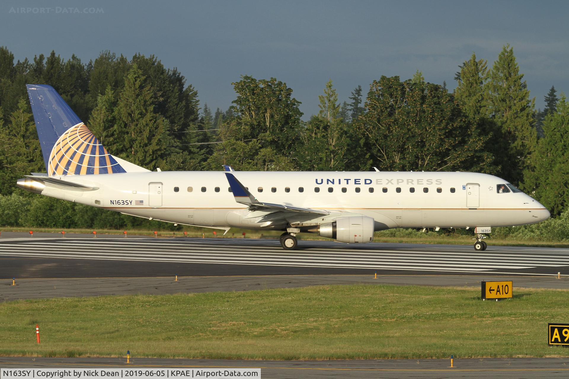 N163SY, 2016 Embraer 175LR (ERJ-170-200LR) C/N 17000577, PAE/KPAE