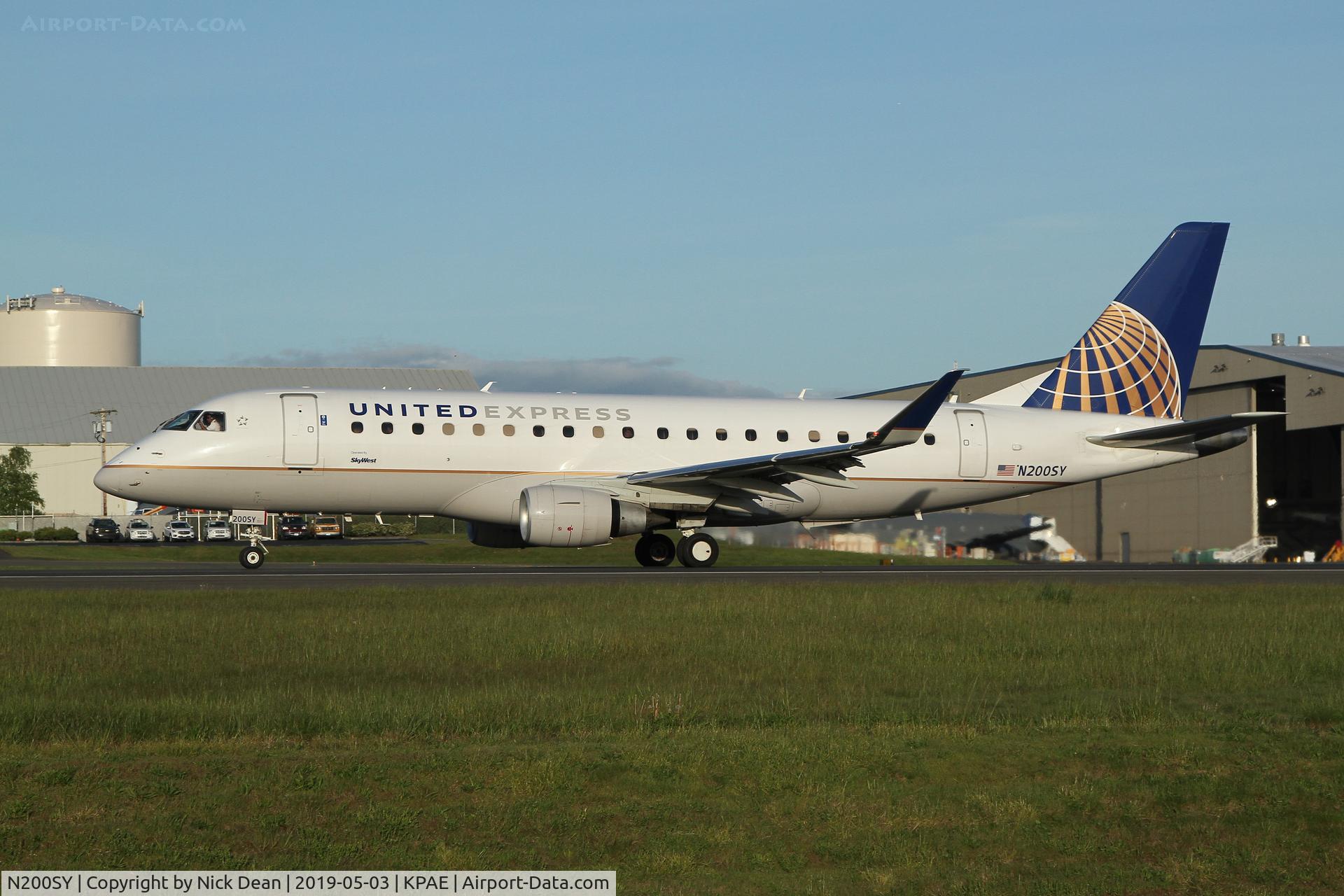 N200SY, 2016 Embraer 175LR (ERJ-170-200LR) C/N 17000623, PAE/KPAE
