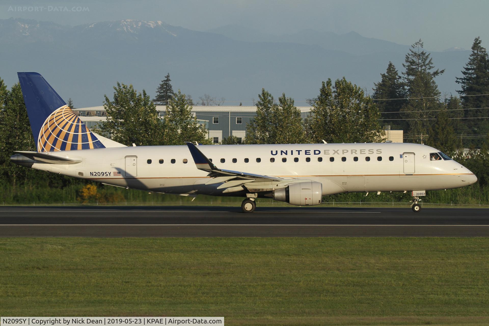 N209SY, 2017 Embraer 175LR (ERJ-170-200LR) C/N 17000645, PAE/KPAE