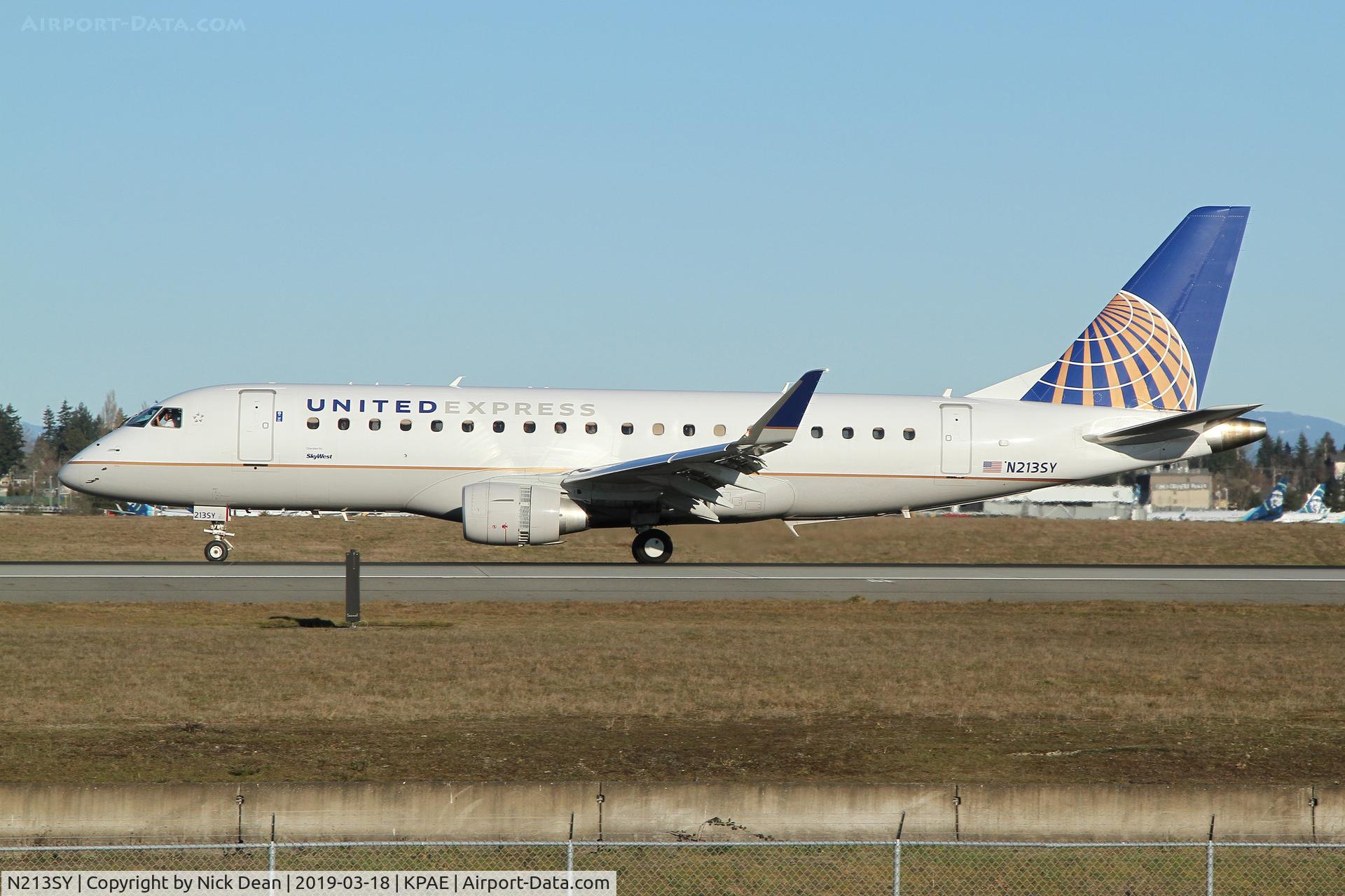 N213SY, 2017 Embraer 175LR (ERJ-170-200LR) C/N 17000666, PAE/KPAE