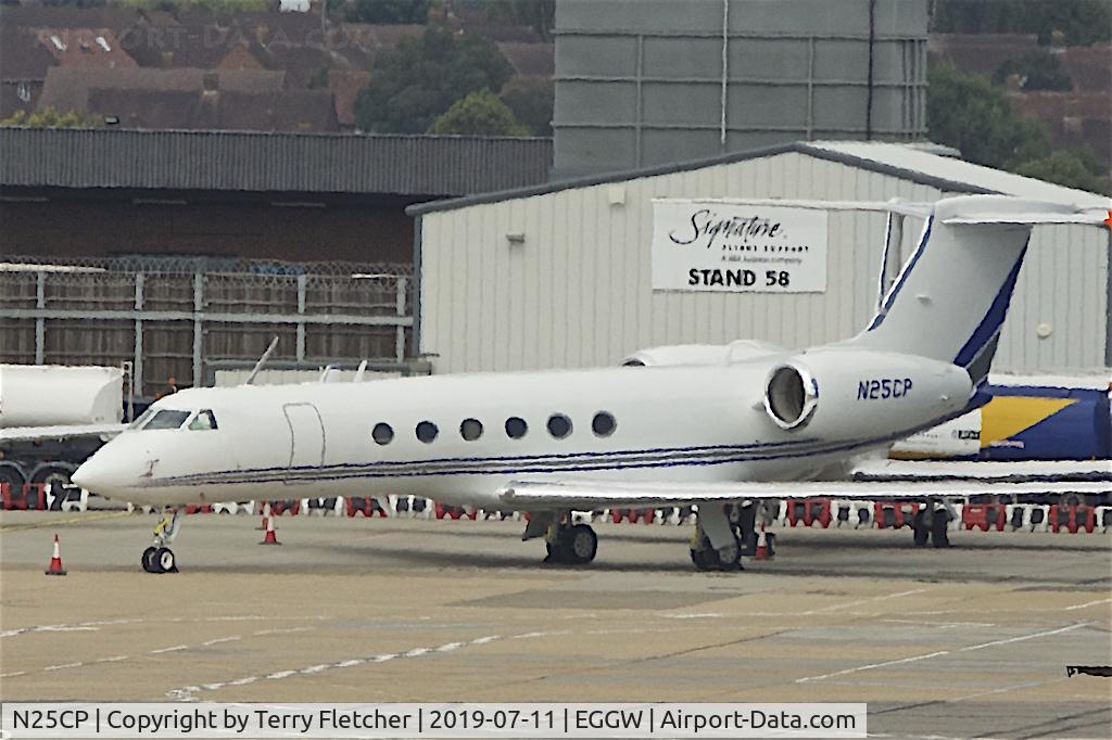 N25CP, 1997 Gulfstream Aerospace G-V C/N 527, at Luton