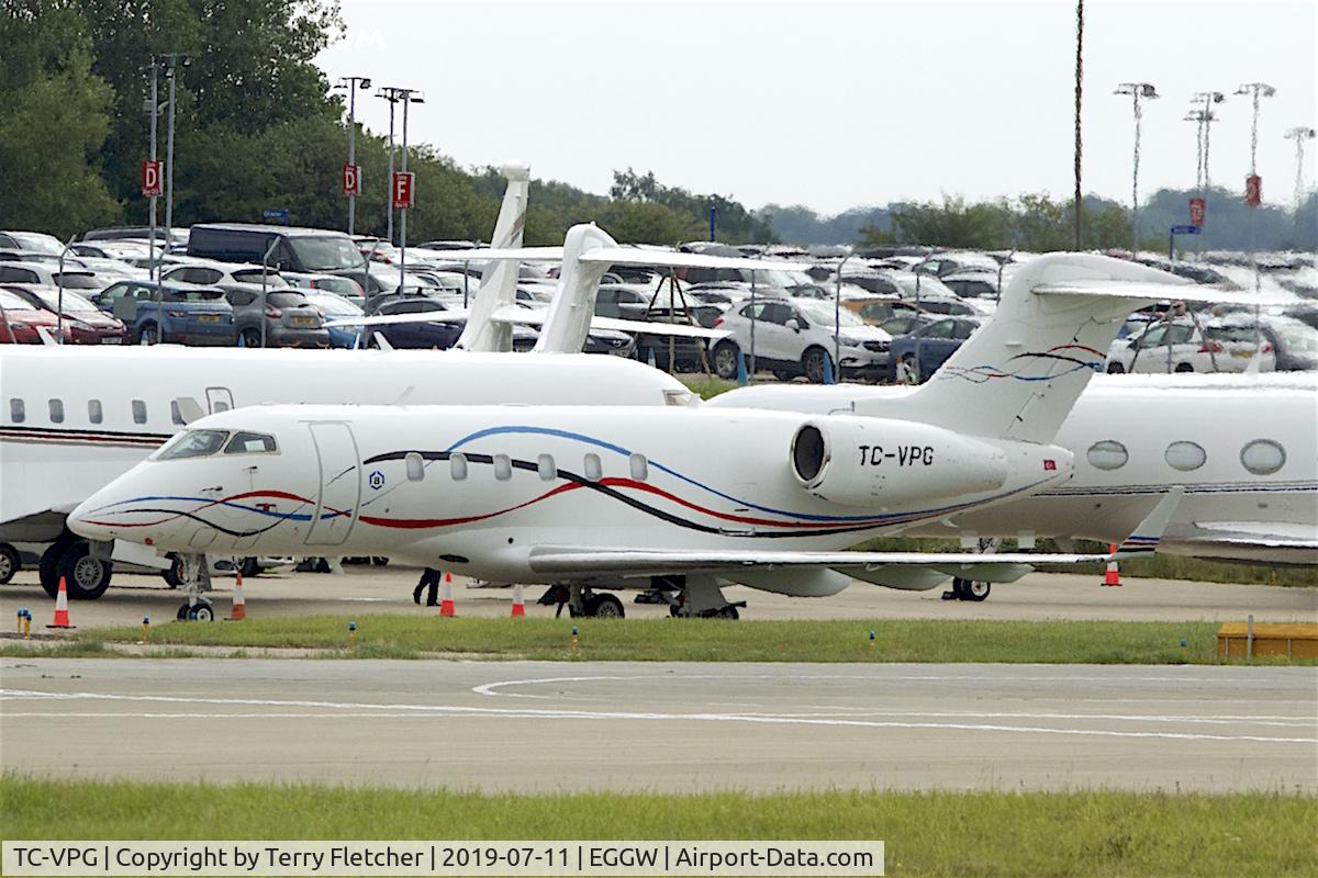 TC-VPG, 2008 Bombardier Challenger 300 (BD-100-1A10) C/N 20218, At Luton