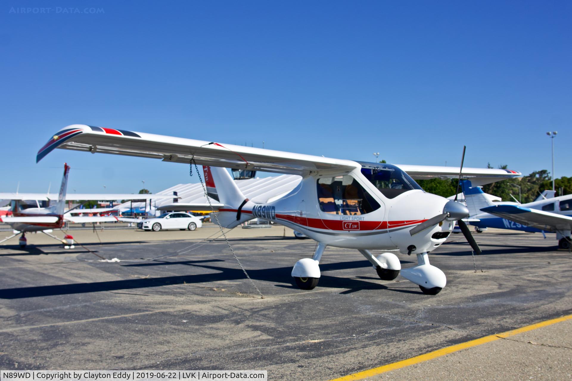 N89WD, 2005 Flight Design CTSW C/N 05-12-06, Livermore Airport California 2019.
