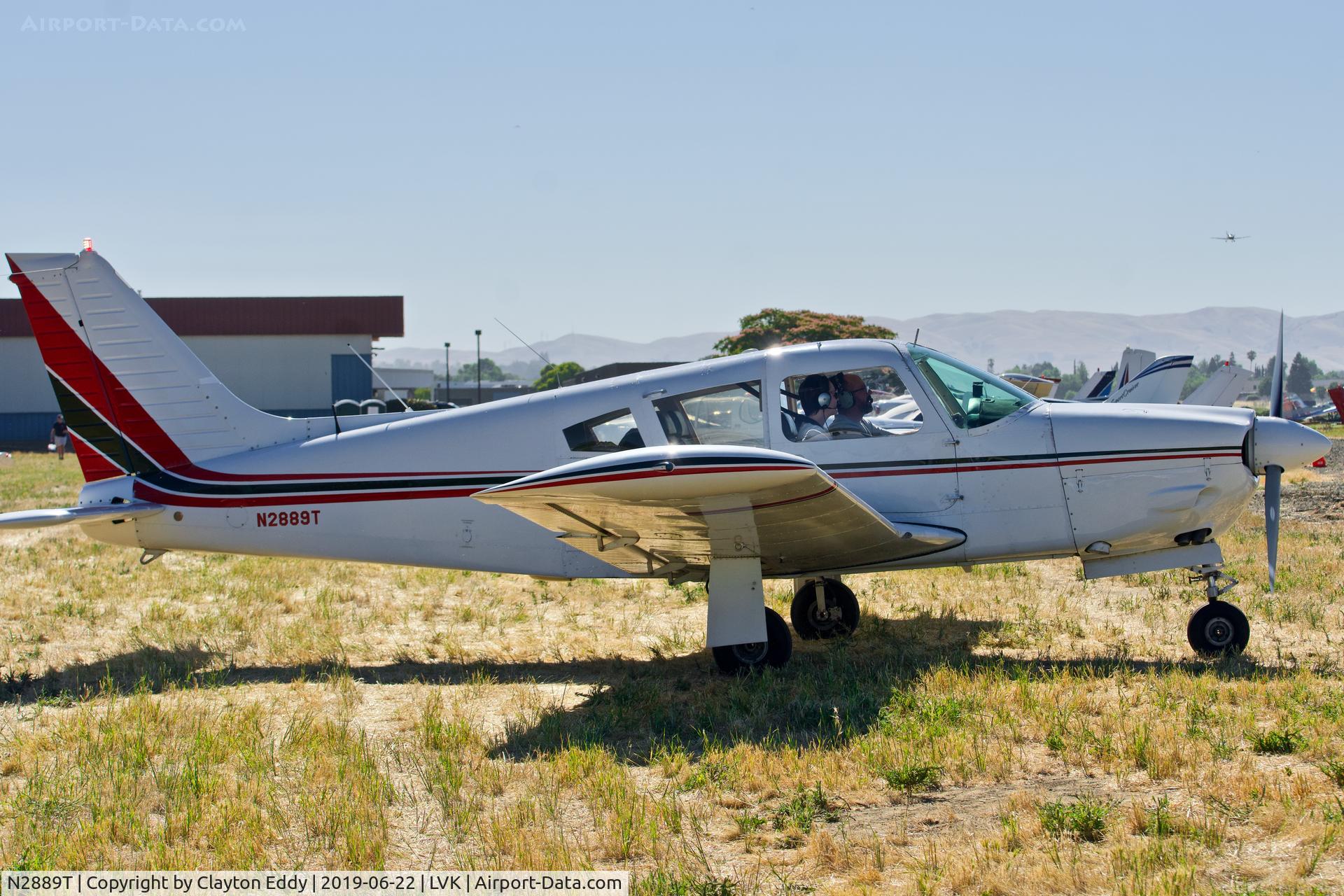 N2889T, 1972 Piper PA-28R-200 C/N 28R-7235154, Livermore Airport California 2019.