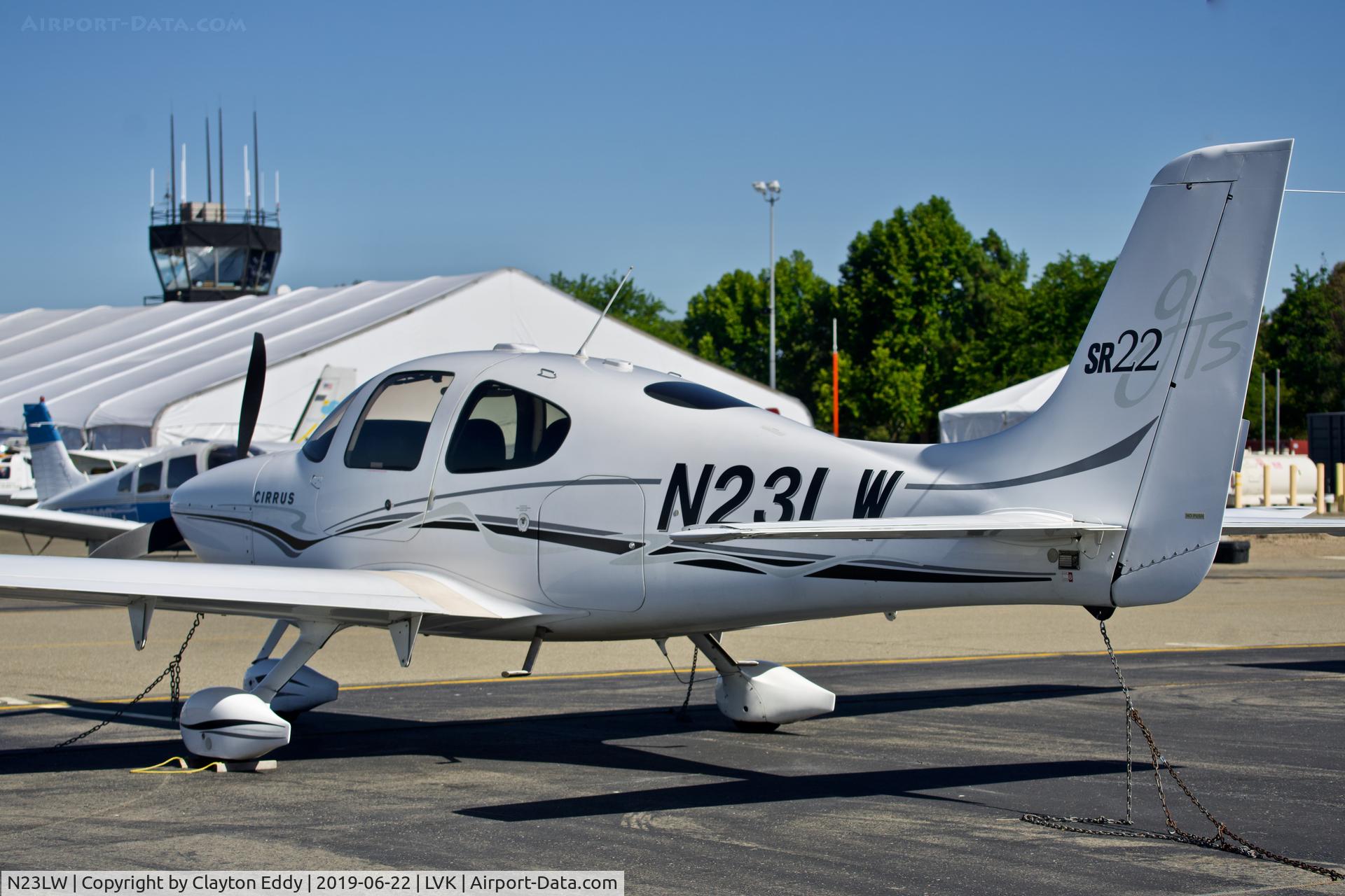 N23LW, 2005 Cirrus SR22 C/N 1450, Livermore Airport California 2019.