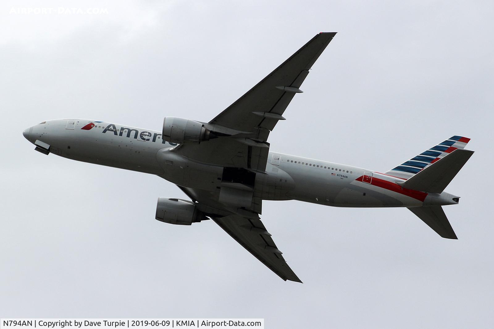 N794AN, 2000 Boeing 777-223 C/N 30256, No comment.
