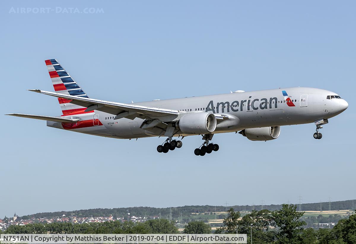 N751AN, 2001 Boeing 777-223 C/N 30798, N751AN