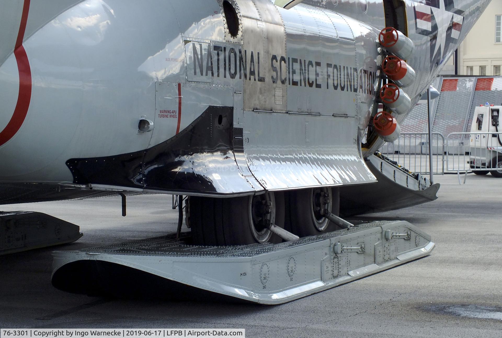 76-3301, 1976 Lockheed LC-130H Hercules C/N 382-4725, Lockheed Martin LC-130H Hercules of the USAF / National Science Foundation, upgraded with NP2000 propellers, at the Aerosalon 2019, Paris