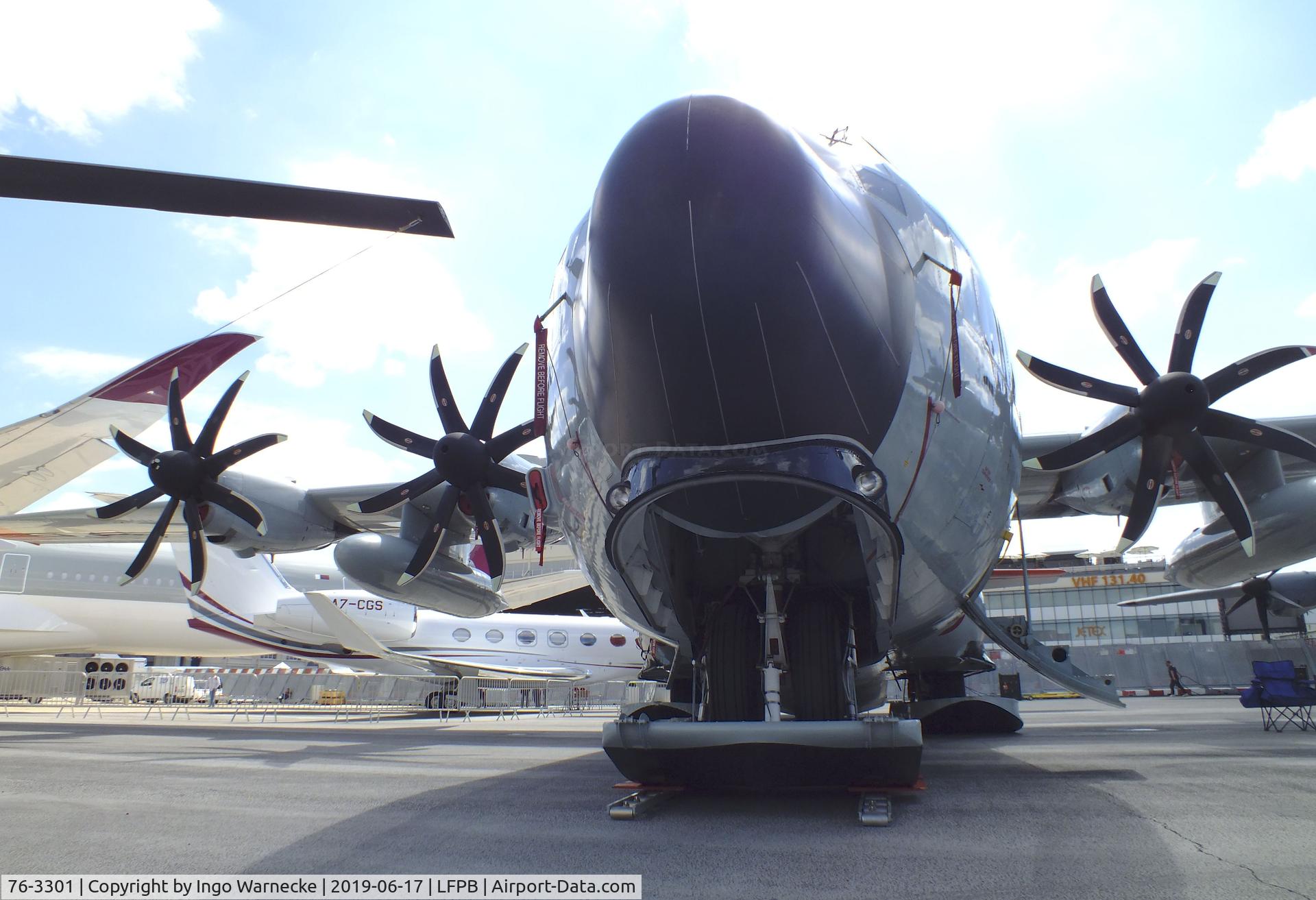 76-3301, 1976 Lockheed LC-130H Hercules C/N 382-4725, Lockheed Martin LC-130H Hercules of the USAF / National Science Foundation, upgraded with NP2000 propellers, at the Aerosalon 2019, Paris