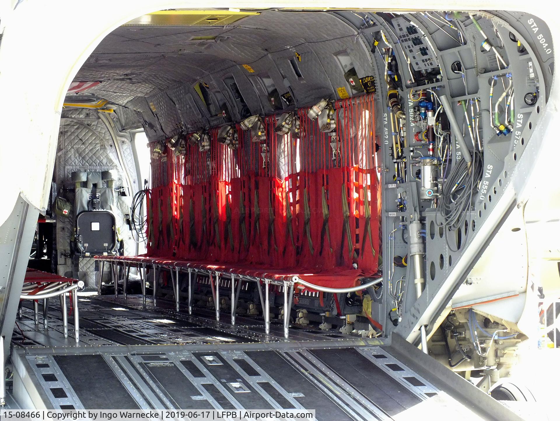 15-08466, Boeing CH-47F Chinook C/N M.8466, Boeing CH-47F Chinook of the US Army at the Aerosalon 2019, Paris  #i