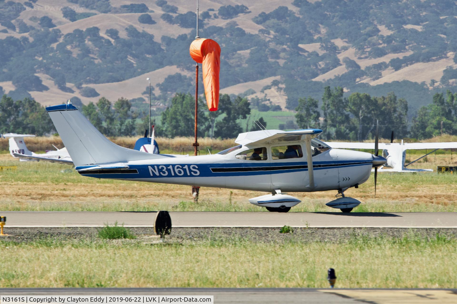 N3161S, 1964 Cessna 182G Skylane C/N 18255661, Livermore Airport California 2019.