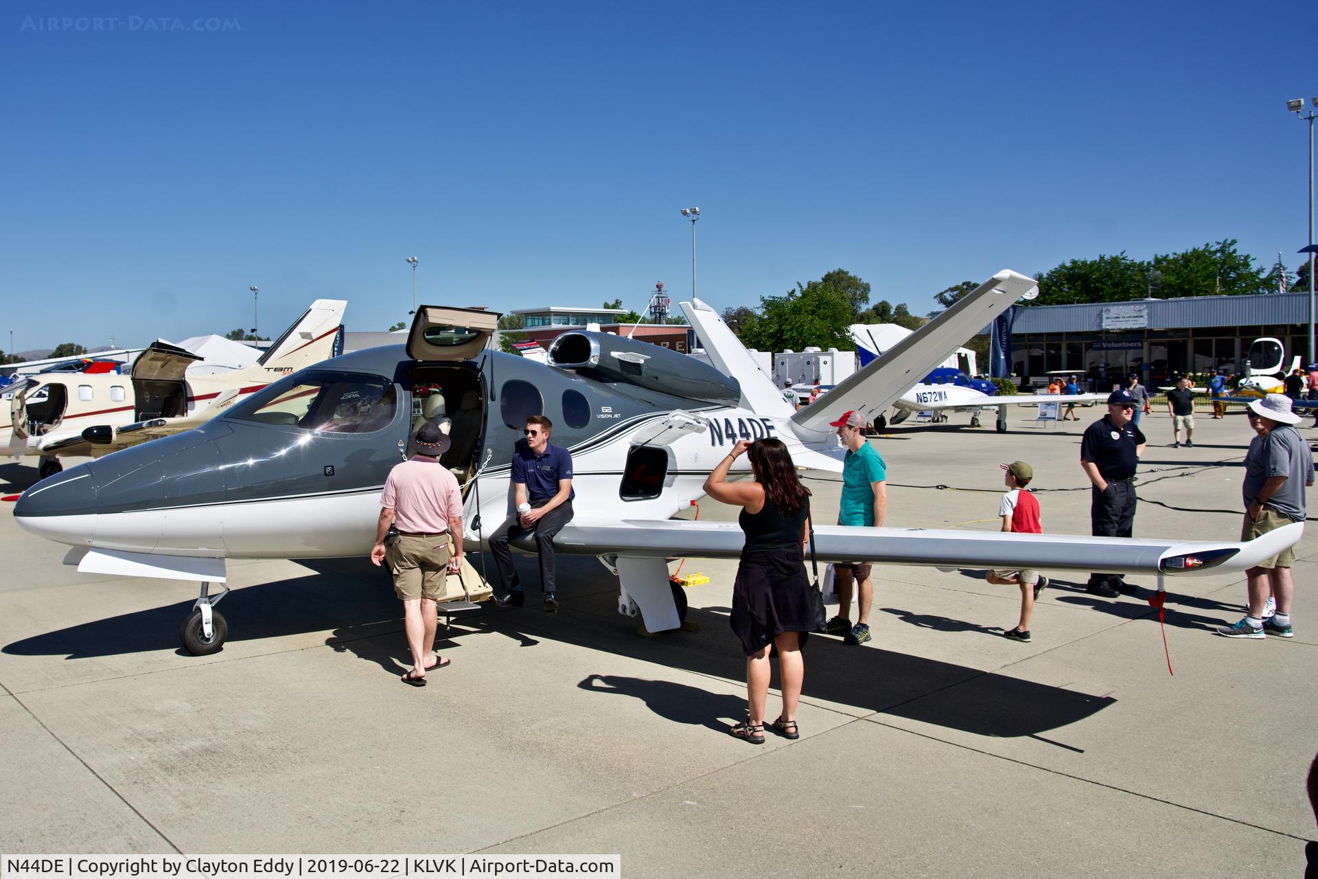 N44DE, 2019 Cirrus SF50 Vision C/N 0117, Livermore Airport California 2019.