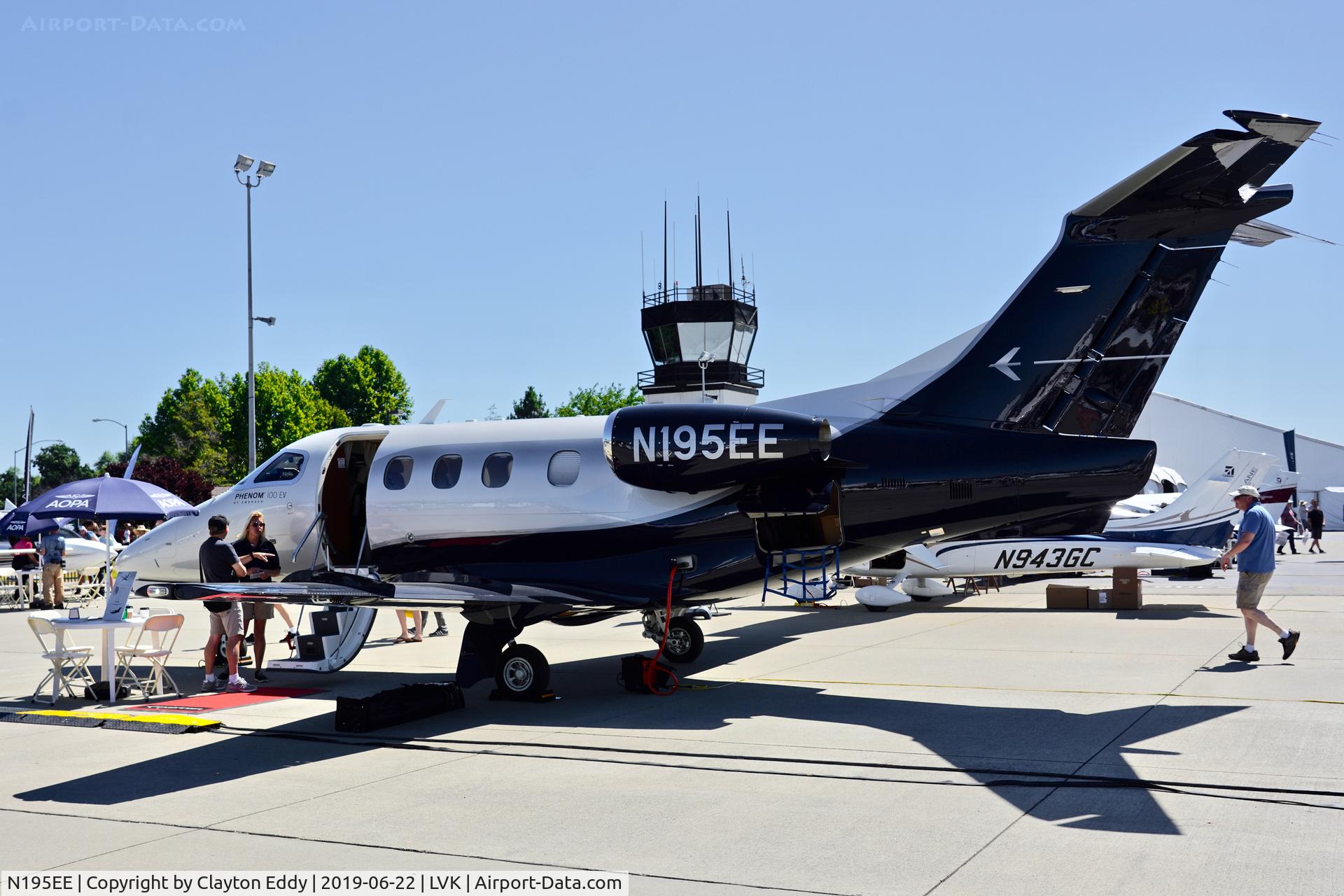 N195EE, 2018 Embraer EMB-500 Phenom 100 C/N 50000395, Livermore Airport California 2019.
