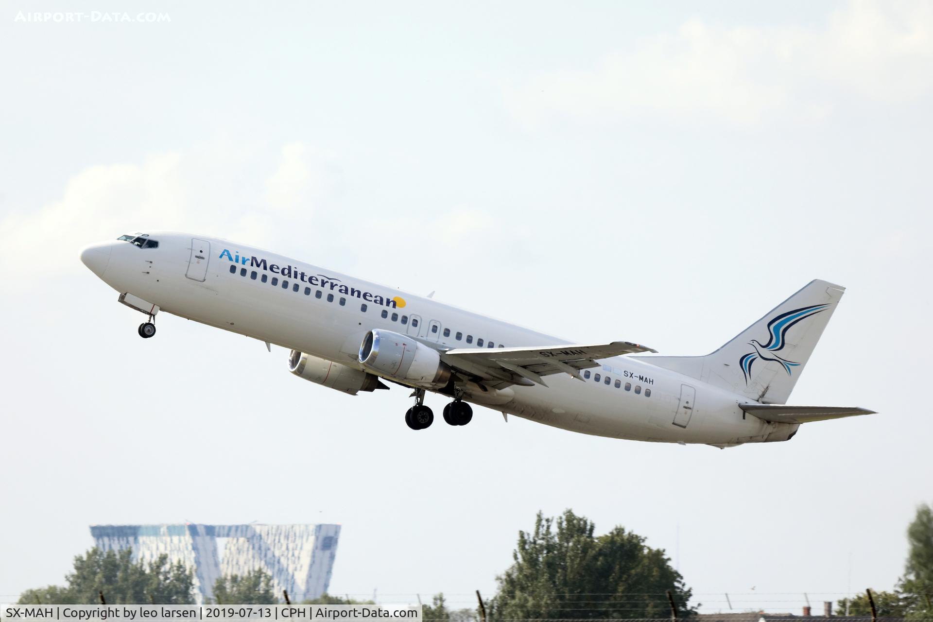 SX-MAH, 1990 Boeing 737-405 C/N 24643, Copenhagen 13.7.2019 T/O R-22R