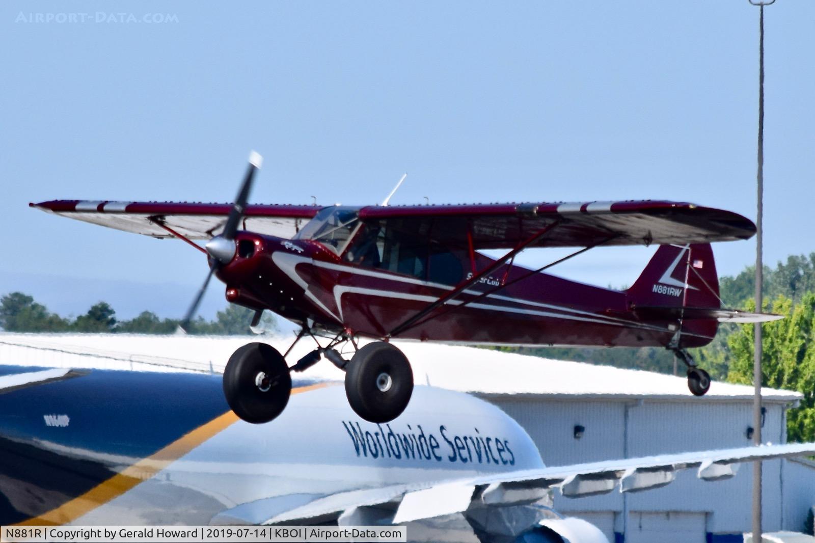 N881R, 1960 Beech M35 Bonanza C/N D-6290, Take off from RWY 10R. Piper PA-18.