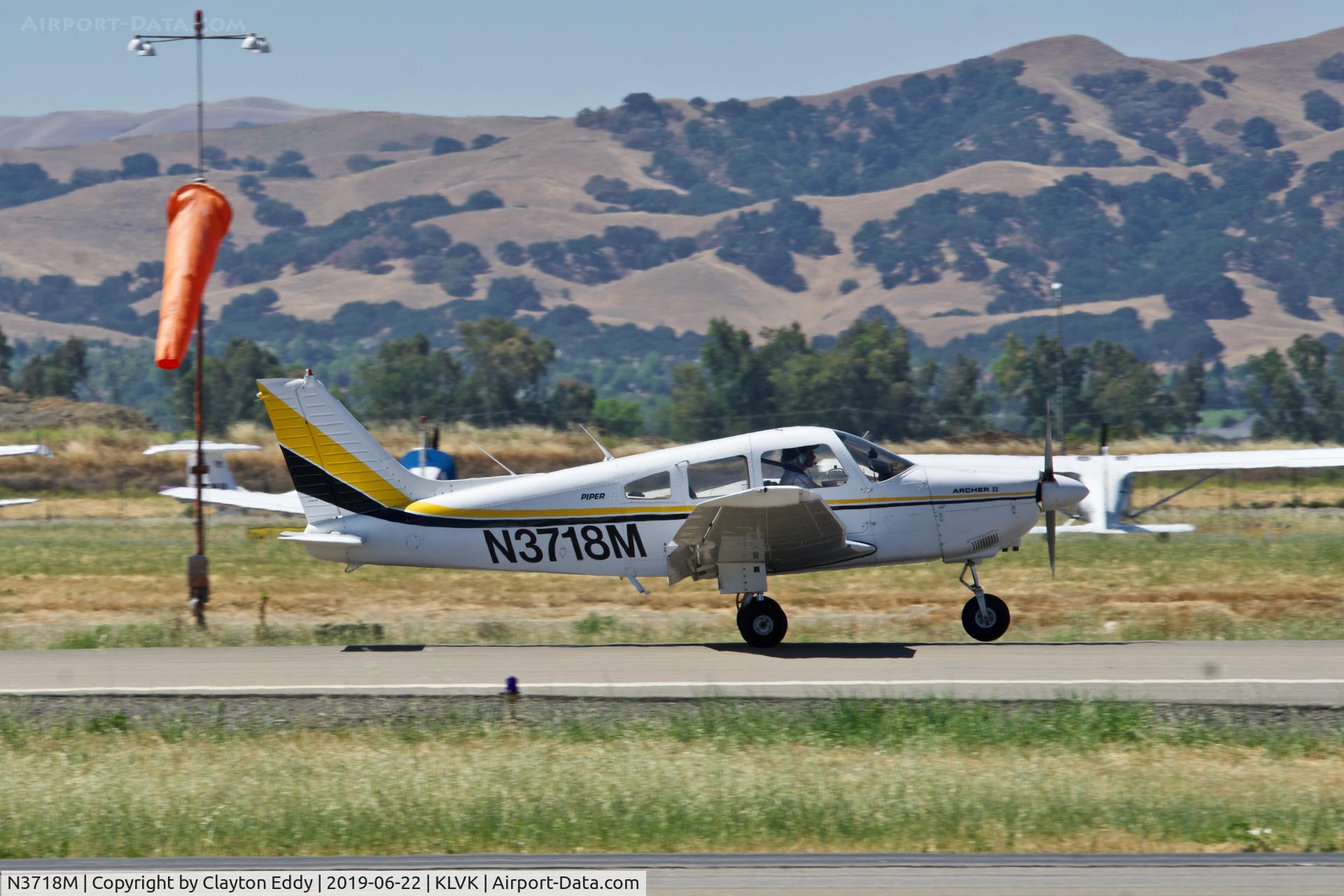 N3718M, 1978 Piper PA-28-181 C/N 28-7890325, Livermore Airport California 2019.