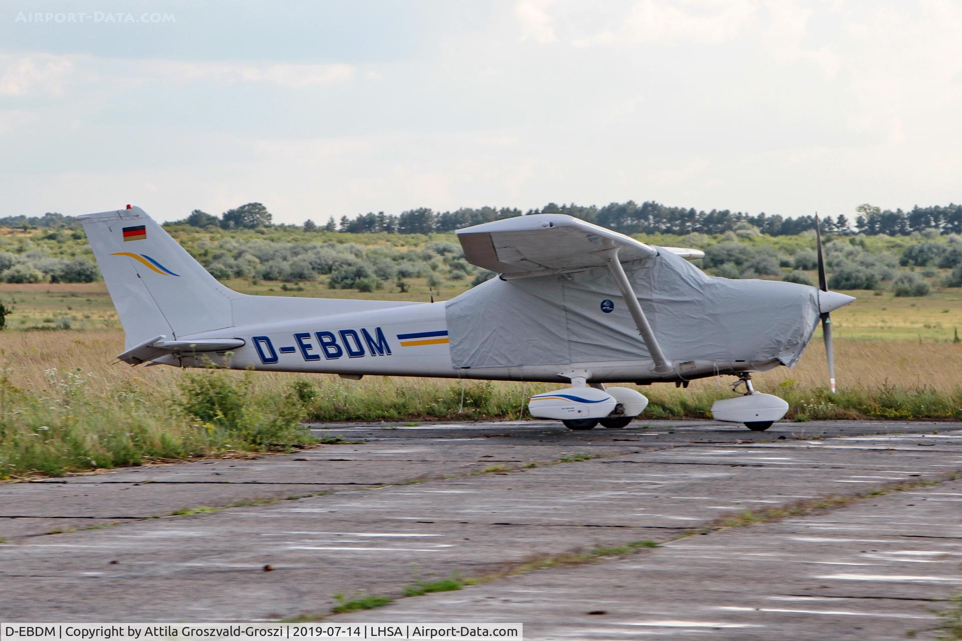 D-EBDM, Cessna 172P C/N 17276375, LHSA - Szentkirályszabadja Airport, Hungary