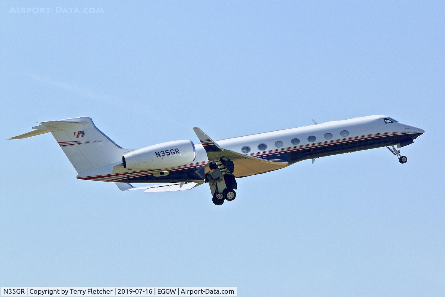 N35GR, 2008 Gulfstream Aerospace GV-SP (G550) C/N 5183, At Luton