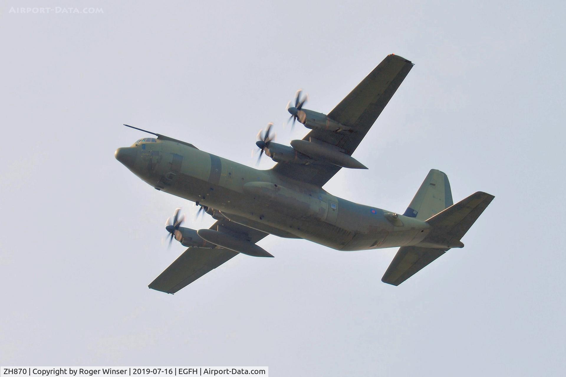 ZH870, 1997 Lockheed Martin C-130J-30 Hercules C.4 C/N 382-5445, RAF Hercules C.4 aircraft coded 870 at 1300 feet over Runway 22.