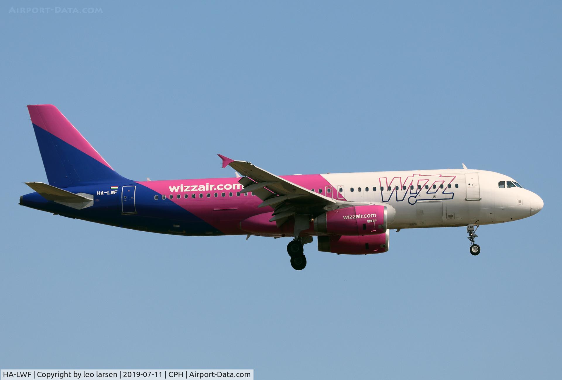 HA-LWF, 2008 Airbus A320-232 C/N 3562, Copenhagen 11.7.2019 L/D R-22L