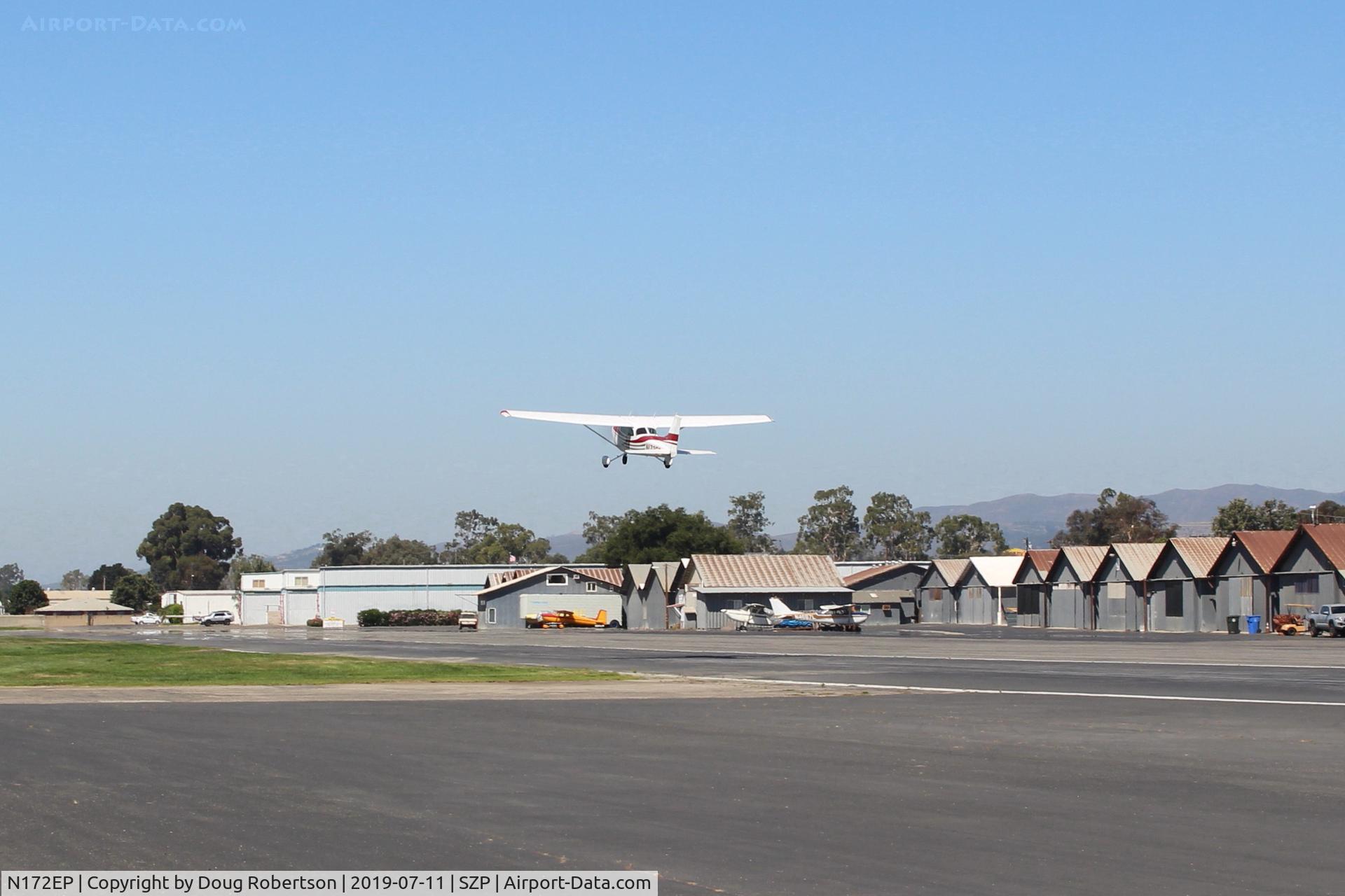 N172EP, 1976 Cessna 172N C/N 17267932, 1976 Cessna 172N SKYHAWK II, Lycoming O-320-H2AD 160 Hp, takeoff climb Rwy 22