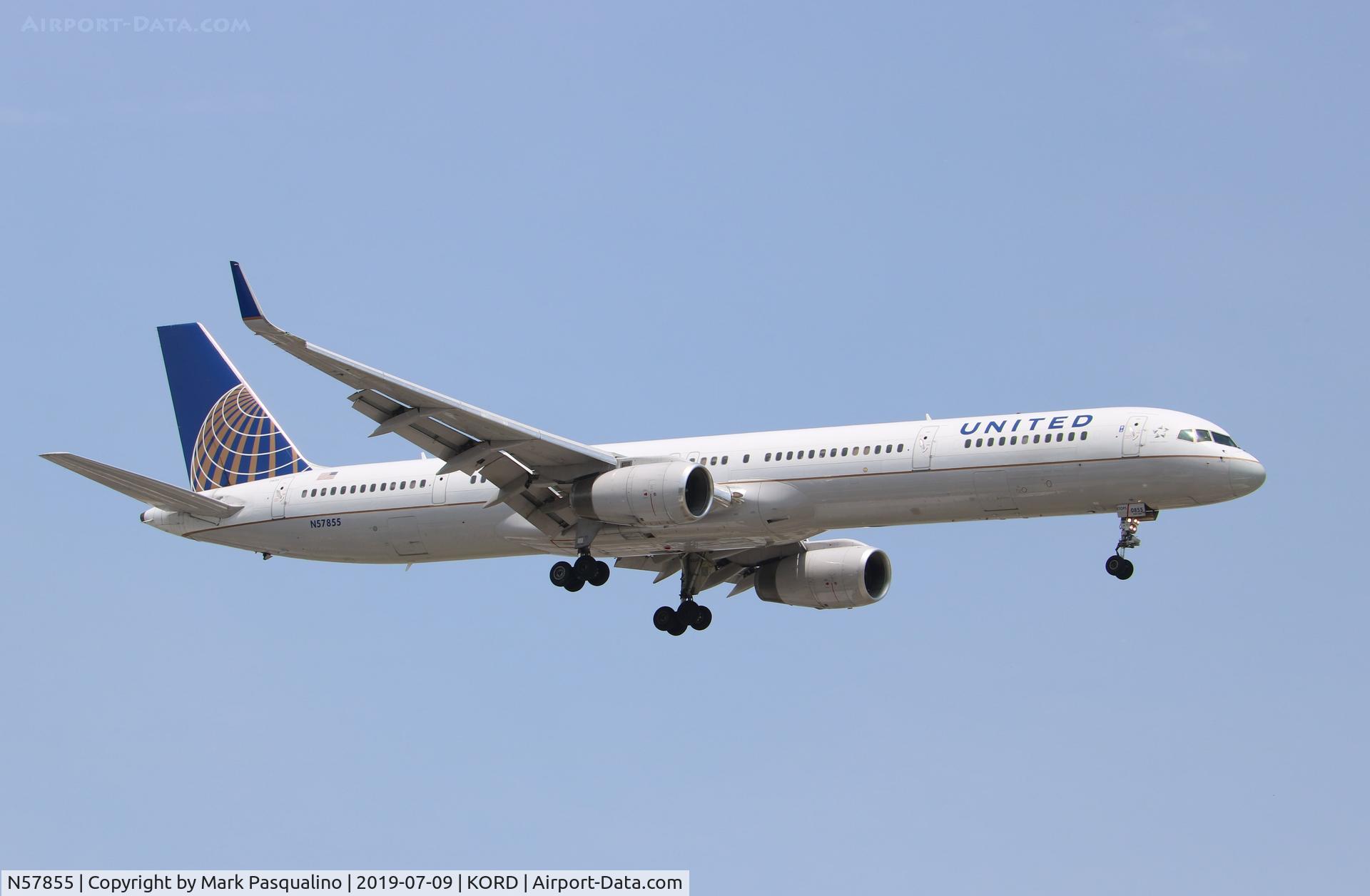 N57855, 2004 Boeing 757-324 C/N 32814, Boeing 757-324