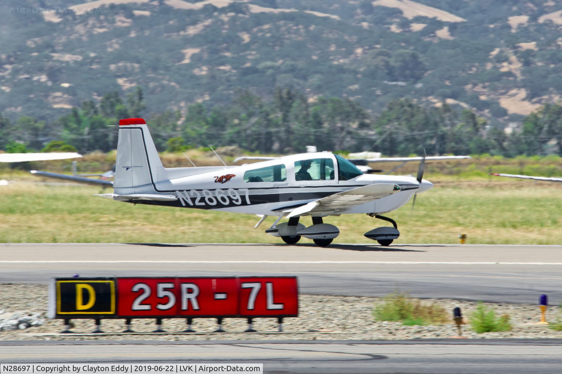 N28697, 1978 Grumman American AA-5B Tiger C/N AA5B0762, Livermore Airport California 2019.